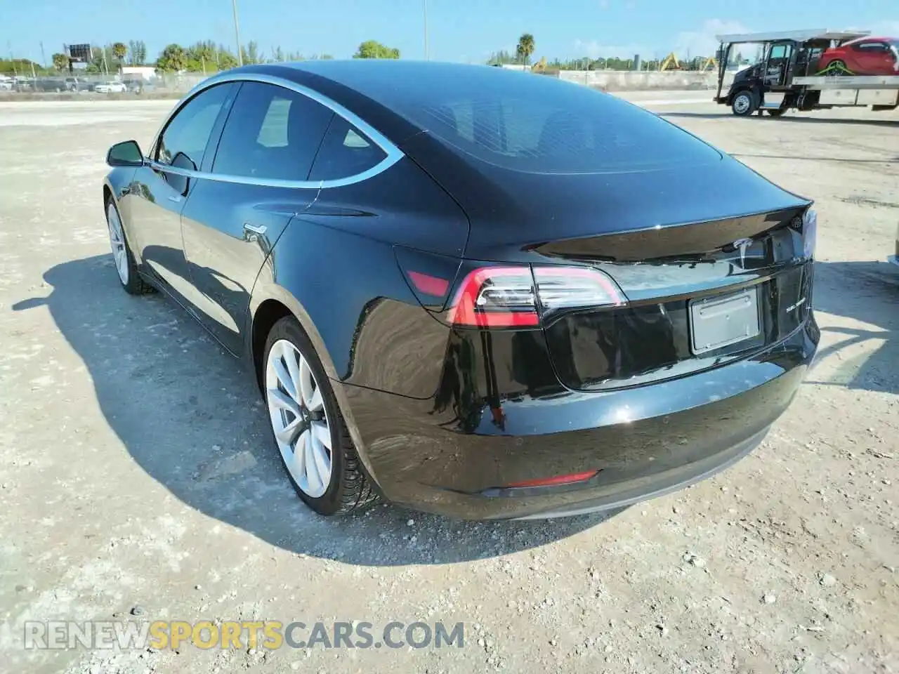 3 Photograph of a damaged car 5YJ3E1EB1LF721450 TESLA MODEL 3 2020