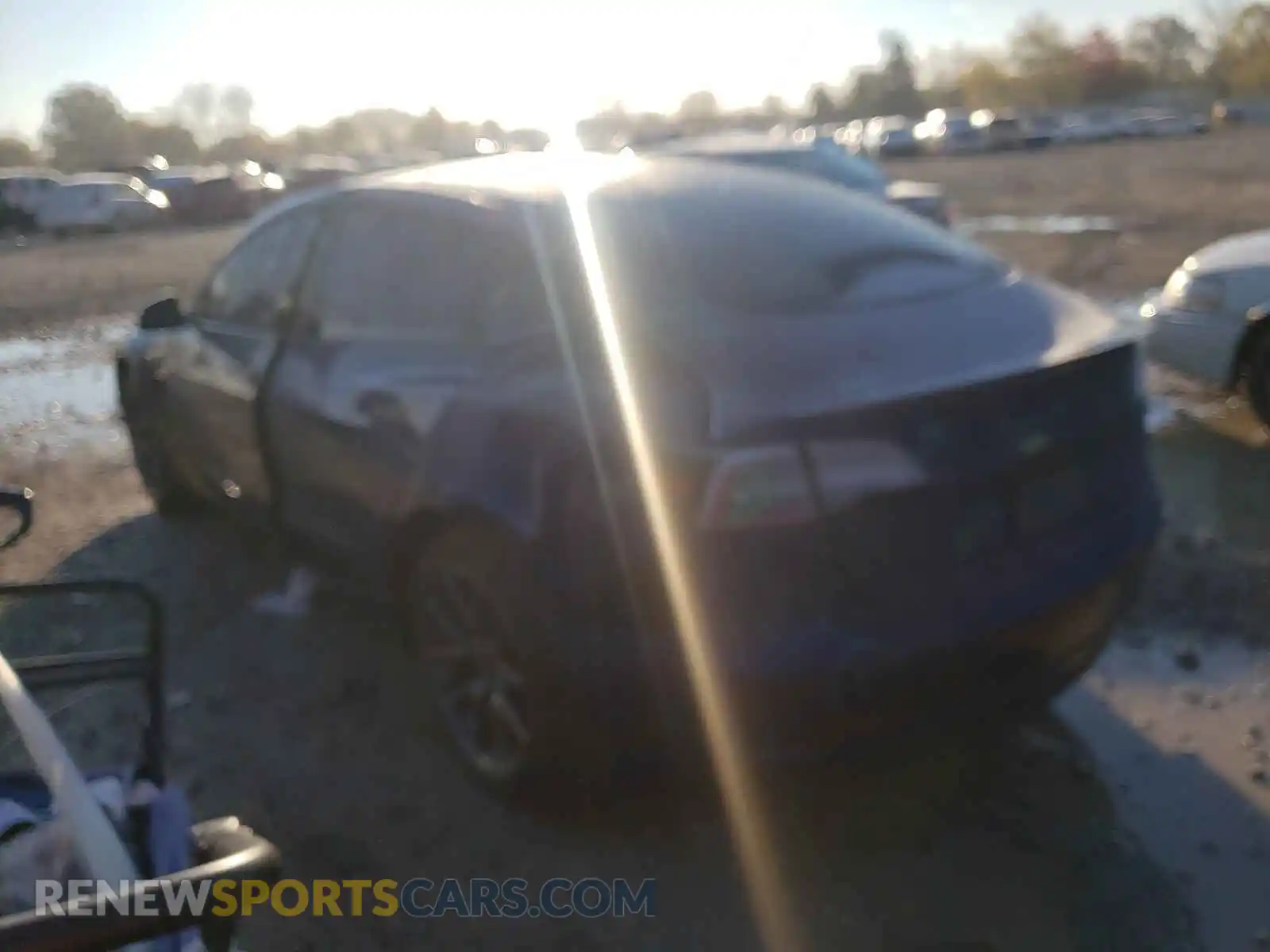 3 Photograph of a damaged car 5YJ3E1EB1LF795774 TESLA MODEL 3 2020