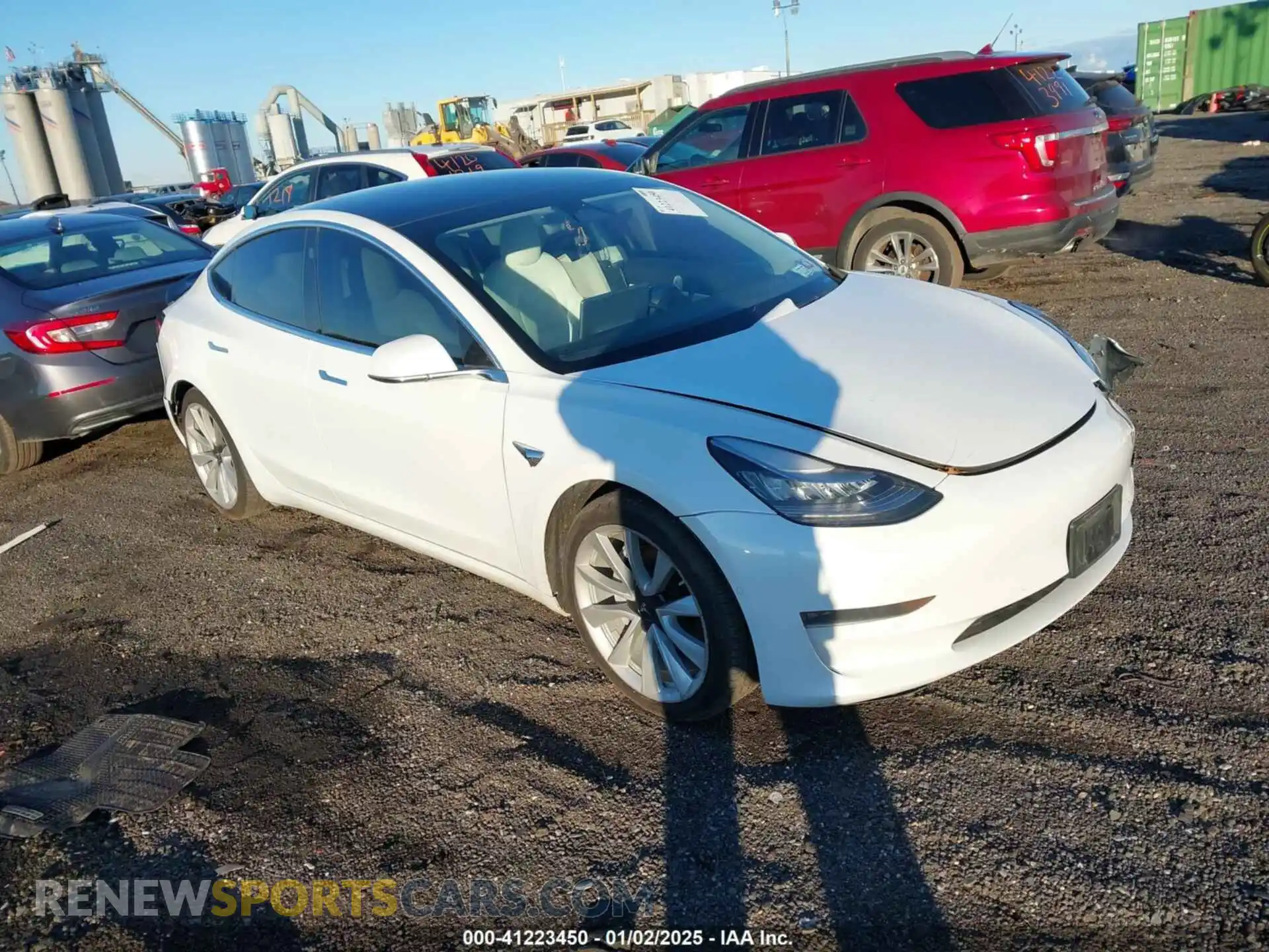 1 Photograph of a damaged car 5YJ3E1EB1LF796083 TESLA MODEL 3 2020