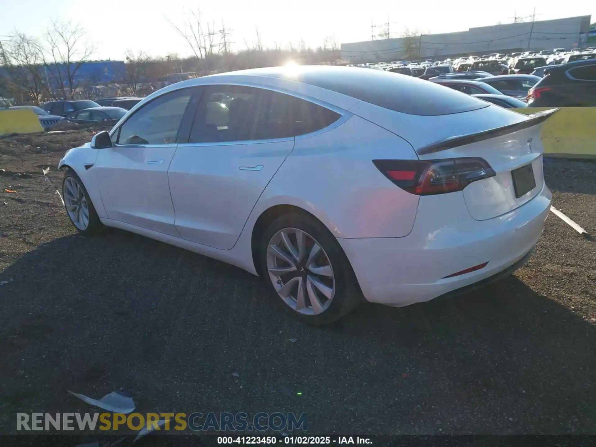 3 Photograph of a damaged car 5YJ3E1EB1LF796083 TESLA MODEL 3 2020