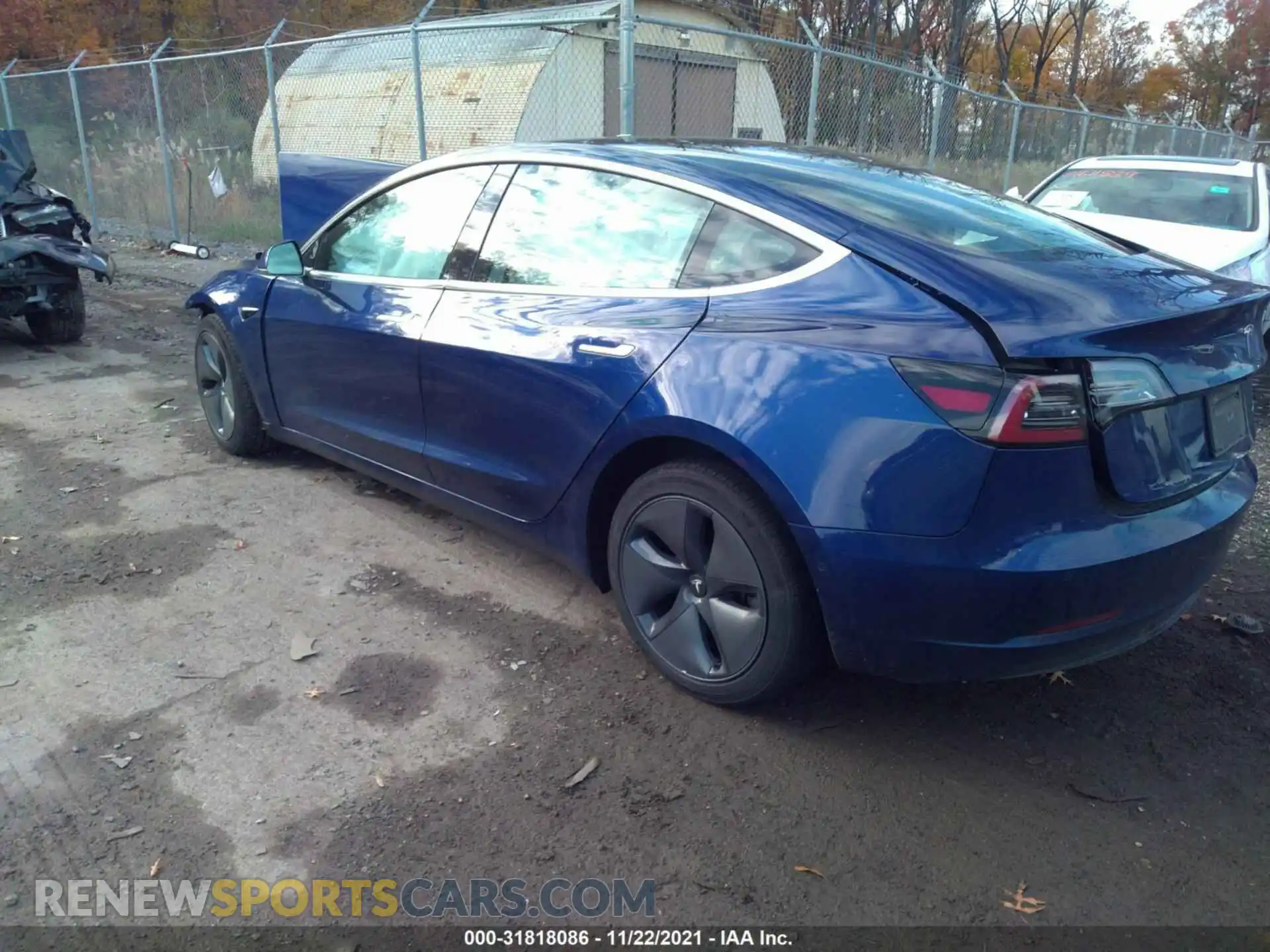 3 Photograph of a damaged car 5YJ3E1EB2LF535058 TESLA MODEL 3 2020