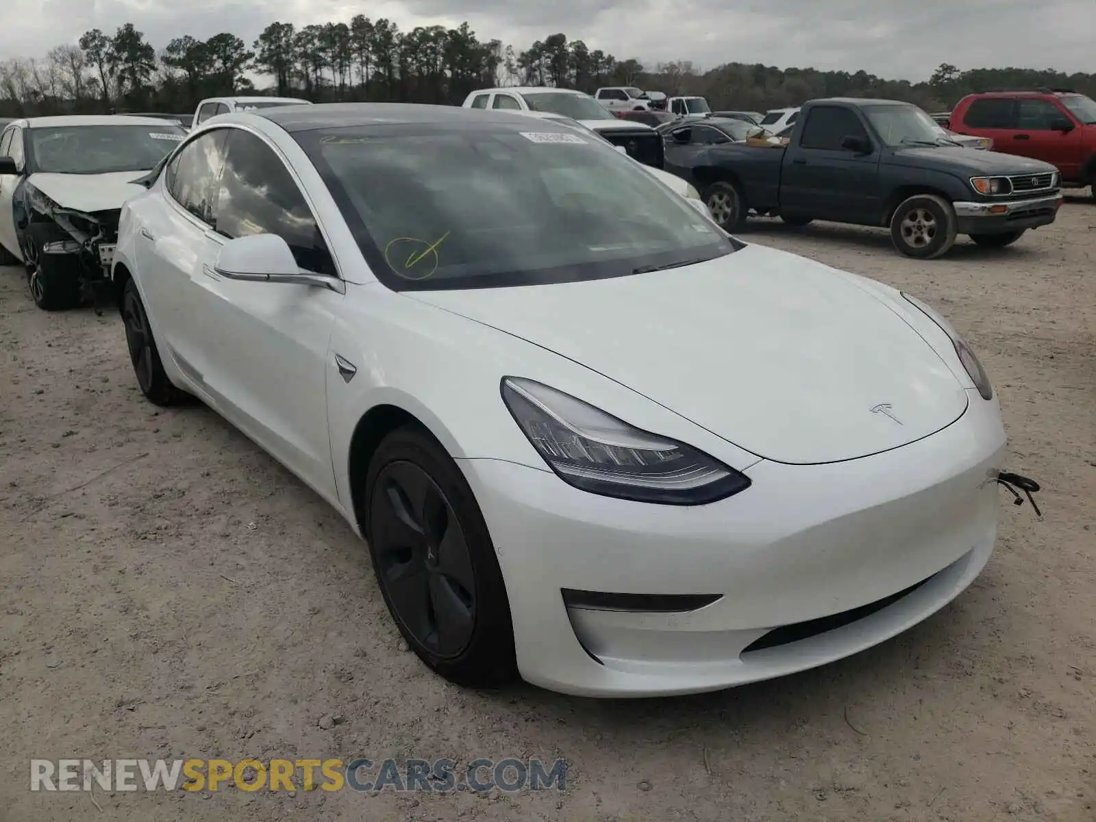 1 Photograph of a damaged car 5YJ3E1EB2LF618053 TESLA MODEL 3 2020