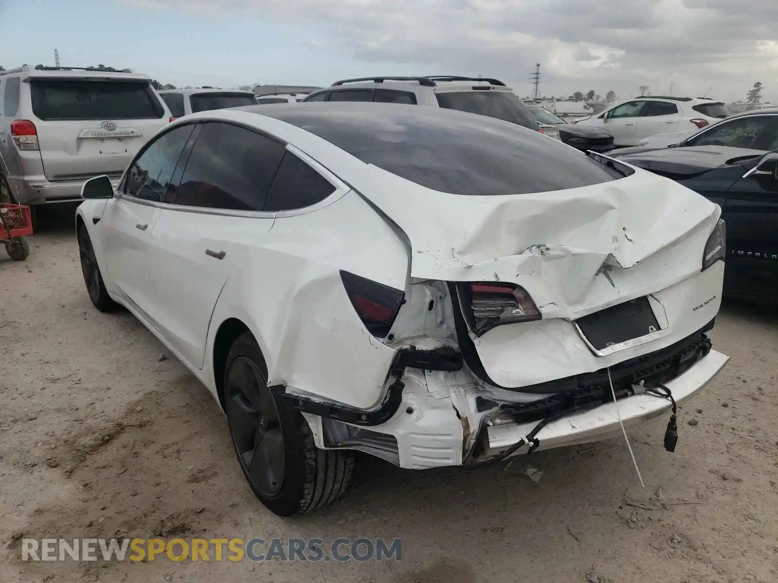 3 Photograph of a damaged car 5YJ3E1EB2LF618053 TESLA MODEL 3 2020