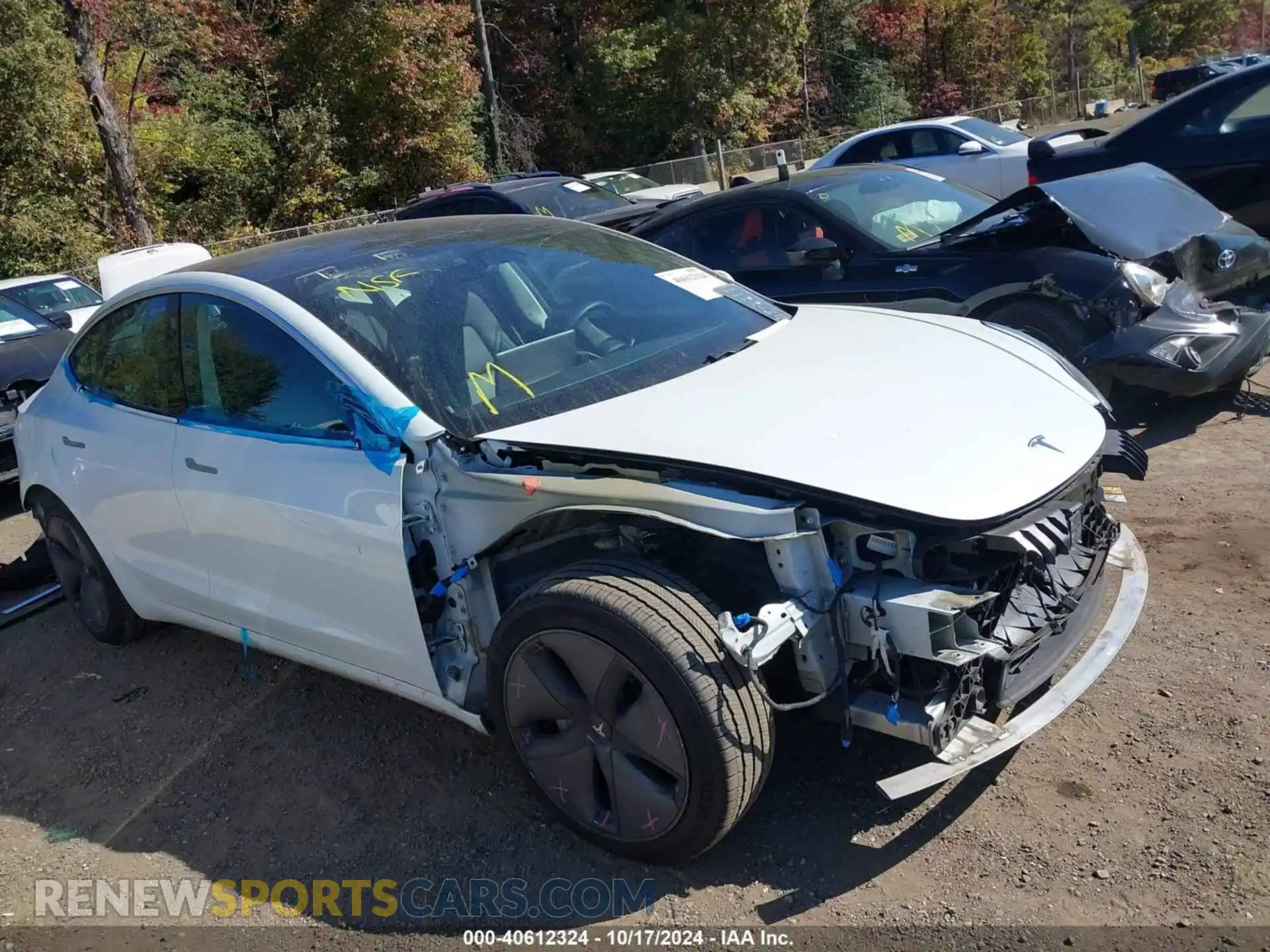 1 Photograph of a damaged car 5YJ3E1EB2LF618201 TESLA MODEL 3 2020