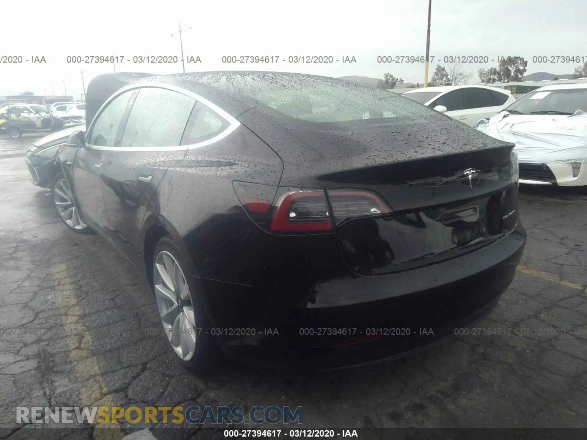 3 Photograph of a damaged car 5YJ3E1EB2LF622412 TESLA MODEL 3 2020