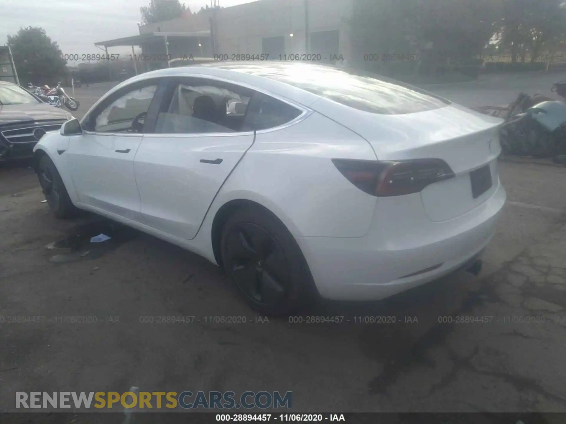 3 Photograph of a damaged car 5YJ3E1EB2LF636598 TESLA MODEL 3 2020