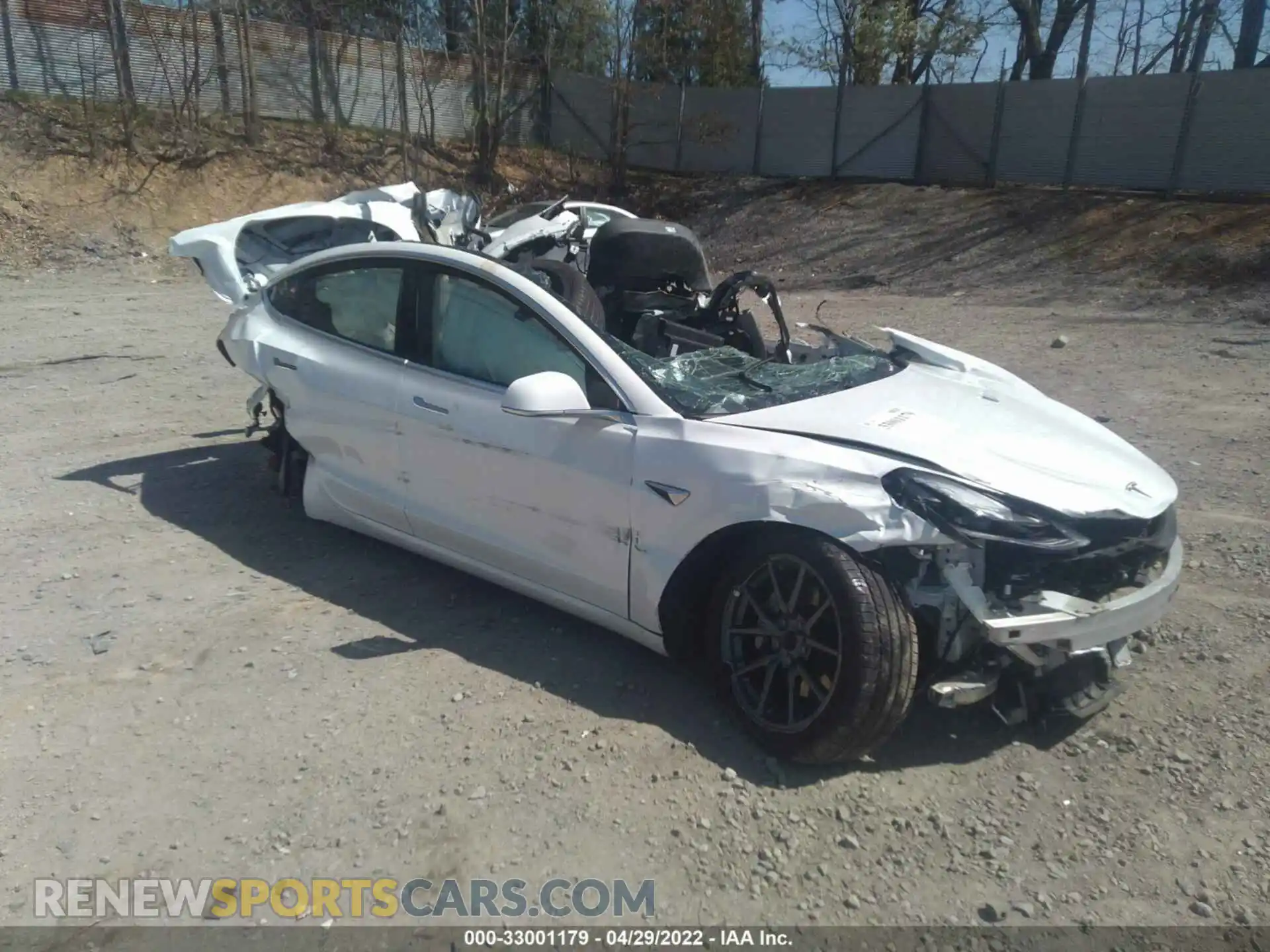 1 Photograph of a damaged car 5YJ3E1EB2LF637377 TESLA MODEL 3 2020