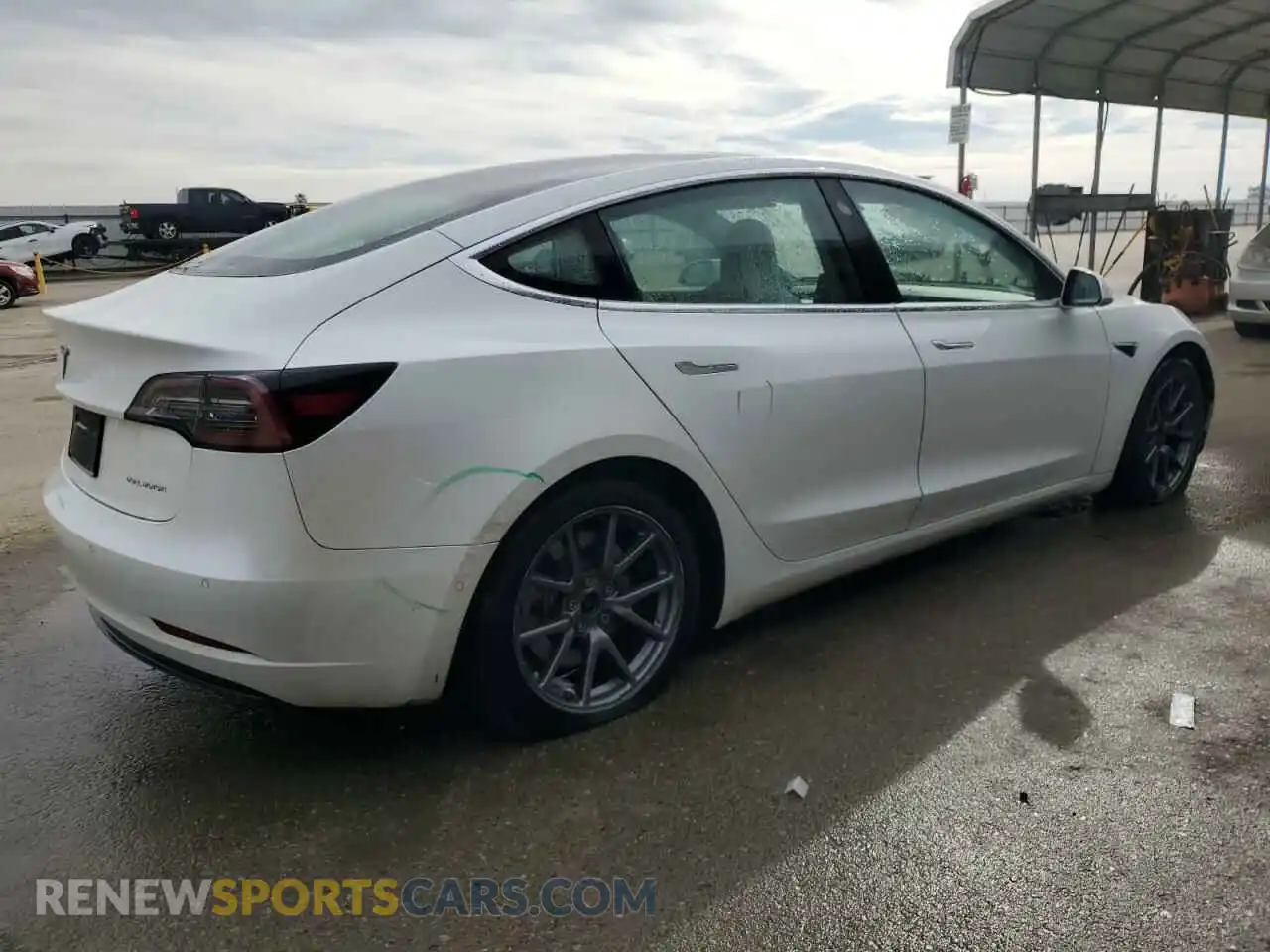 3 Photograph of a damaged car 5YJ3E1EB2LF651702 TESLA MODEL 3 2020