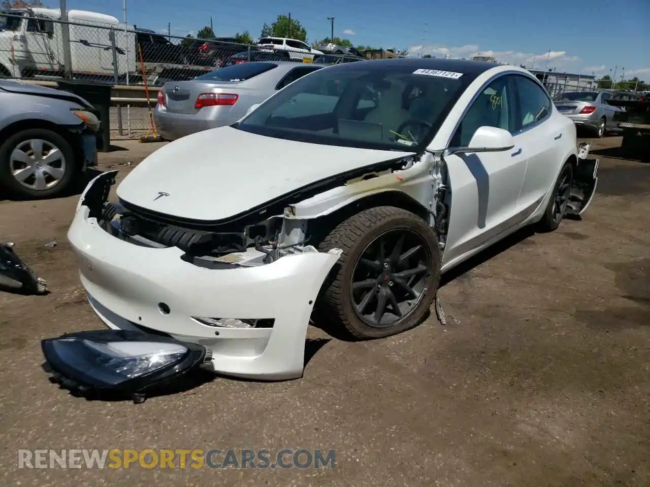 2 Photograph of a damaged car 5YJ3E1EB2LF651795 TESLA MODEL 3 2020