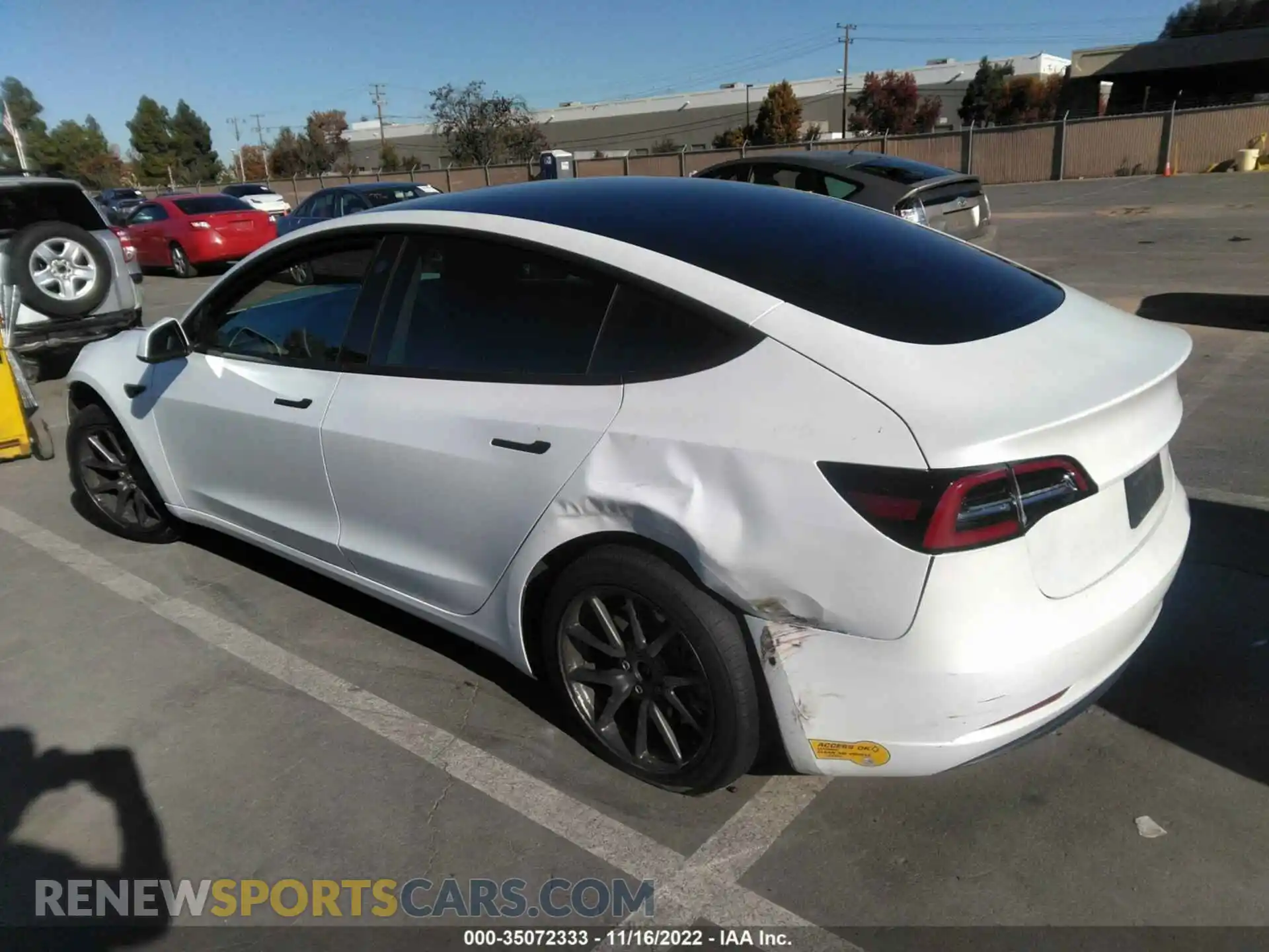 3 fotografías del automóvil dañado 5YJ3E1EB2LF711719 TESLA MODEL 3 2020