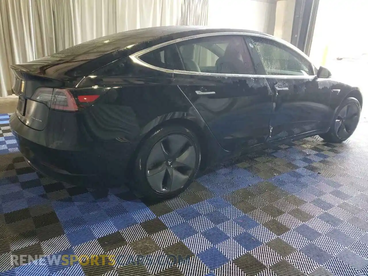 3 Photograph of a damaged car 5YJ3E1EB2LF744655 TESLA MODEL 3 2020
