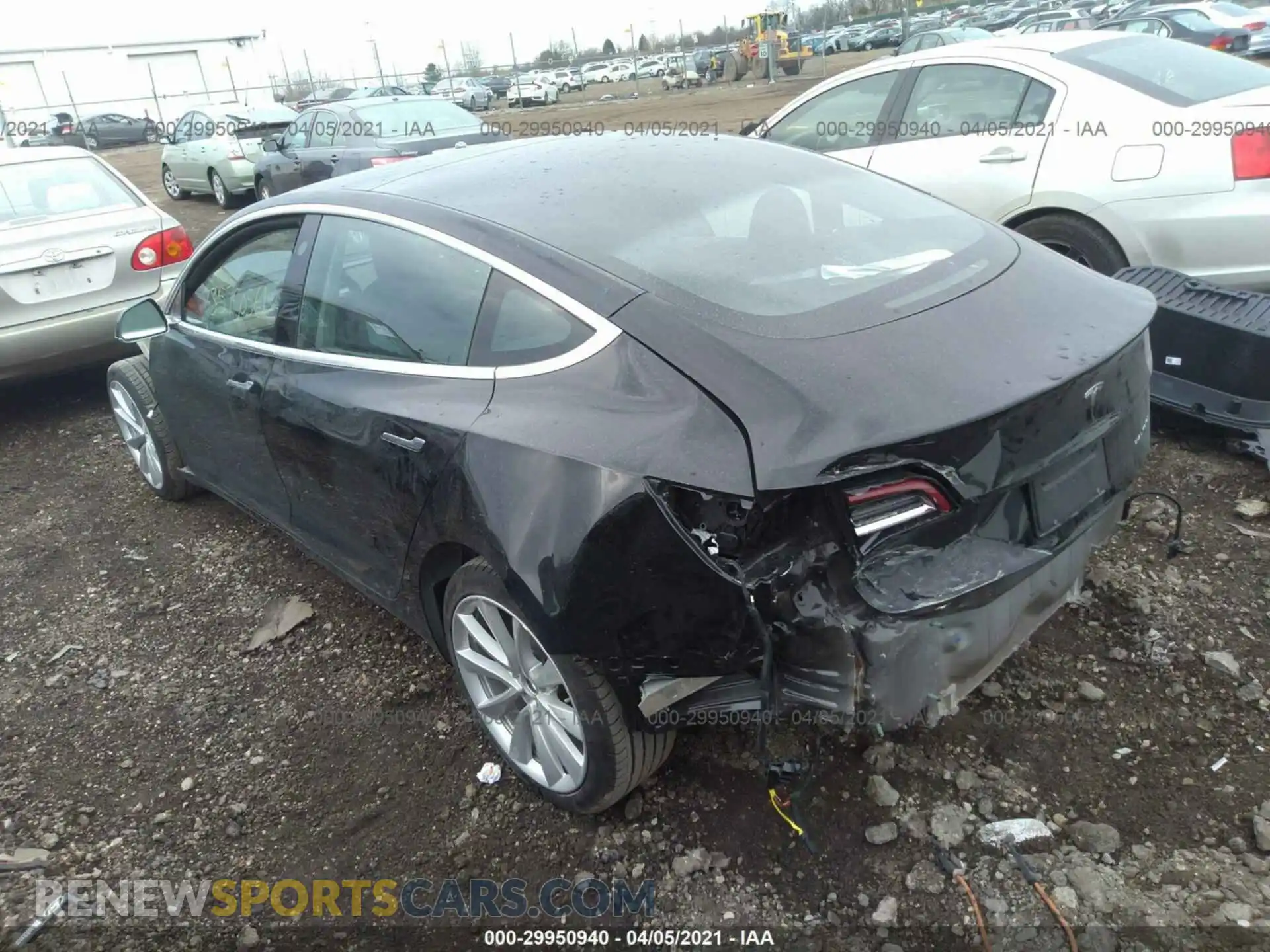 3 Photograph of a damaged car 5YJ3E1EB2LF795315 TESLA MODEL 3 2020