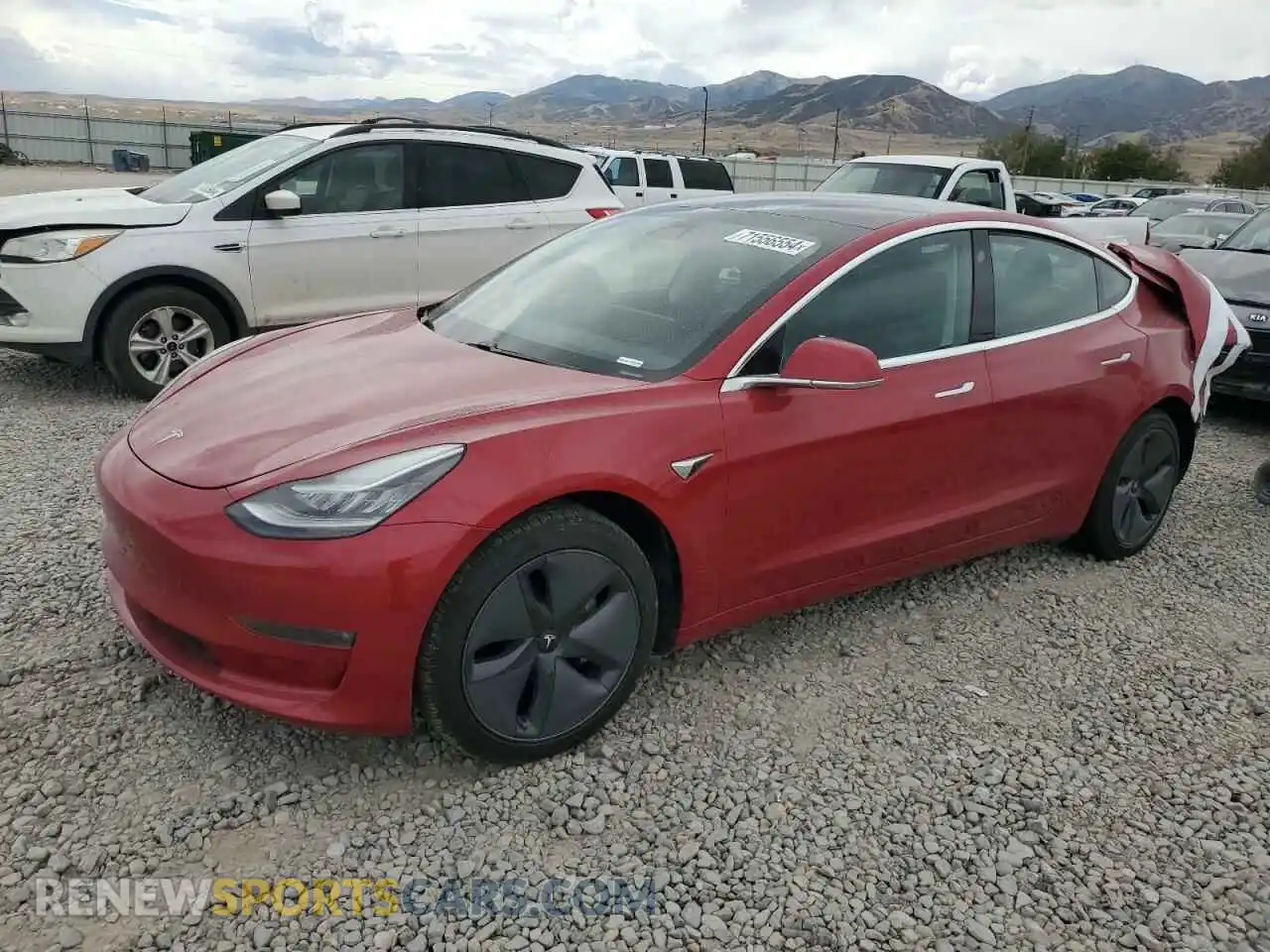1 Photograph of a damaged car 5YJ3E1EB3LF635847 TESLA MODEL 3 2020
