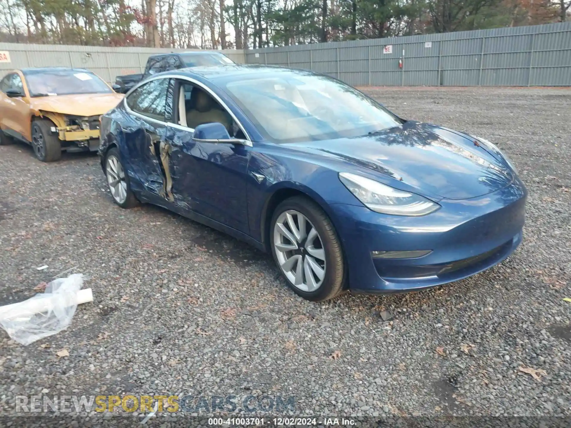 1 Photograph of a damaged car 5YJ3E1EB3LF712250 TESLA MODEL 3 2020