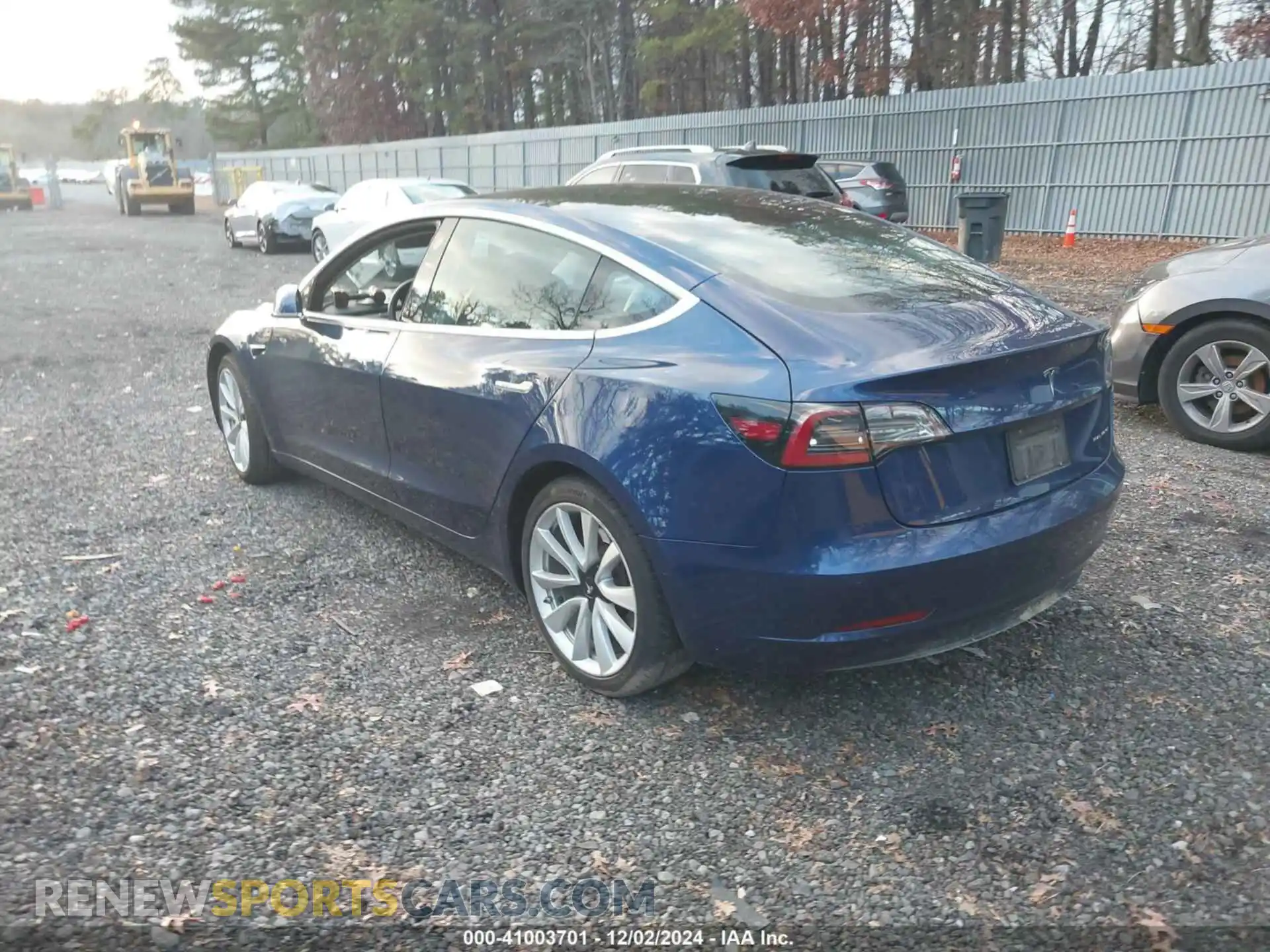 3 Photograph of a damaged car 5YJ3E1EB3LF712250 TESLA MODEL 3 2020