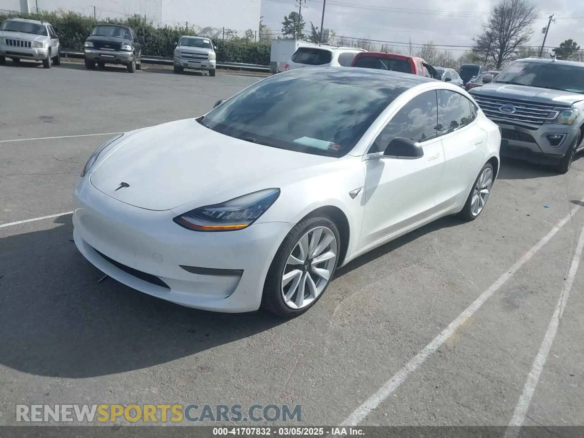 2 Photograph of a damaged car 5YJ3E1EB3LF712877 TESLA MODEL 3 2020