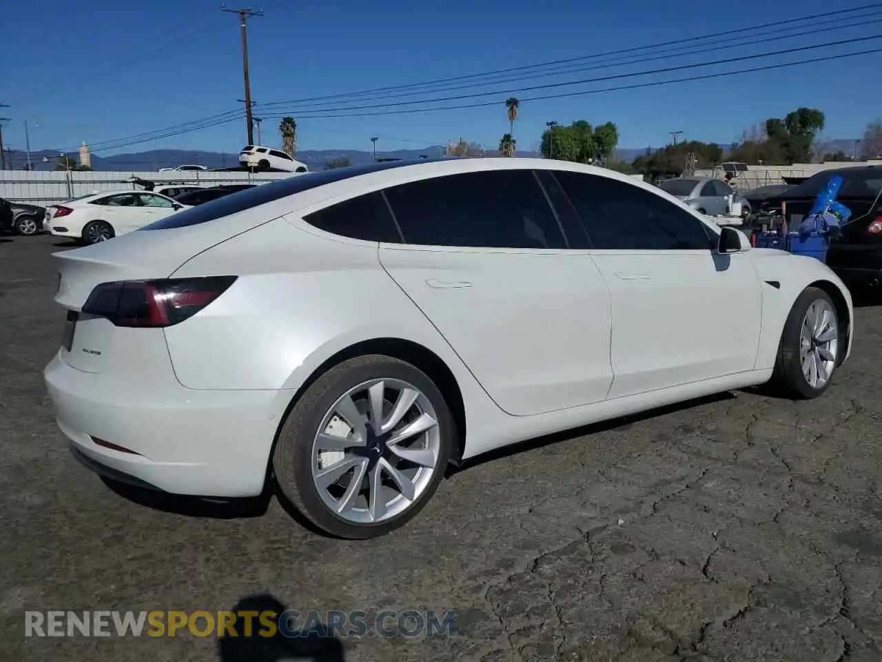 3 Photograph of a damaged car 5YJ3E1EB3LF807228 TESLA MODEL 3 2020
