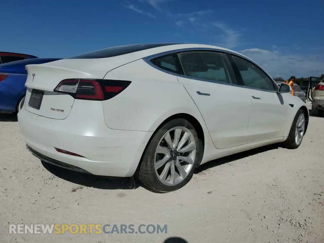 3 fotografías del automóvil dañado 5YJ3E1EB4LF667321 TESLA MODEL 3 2020