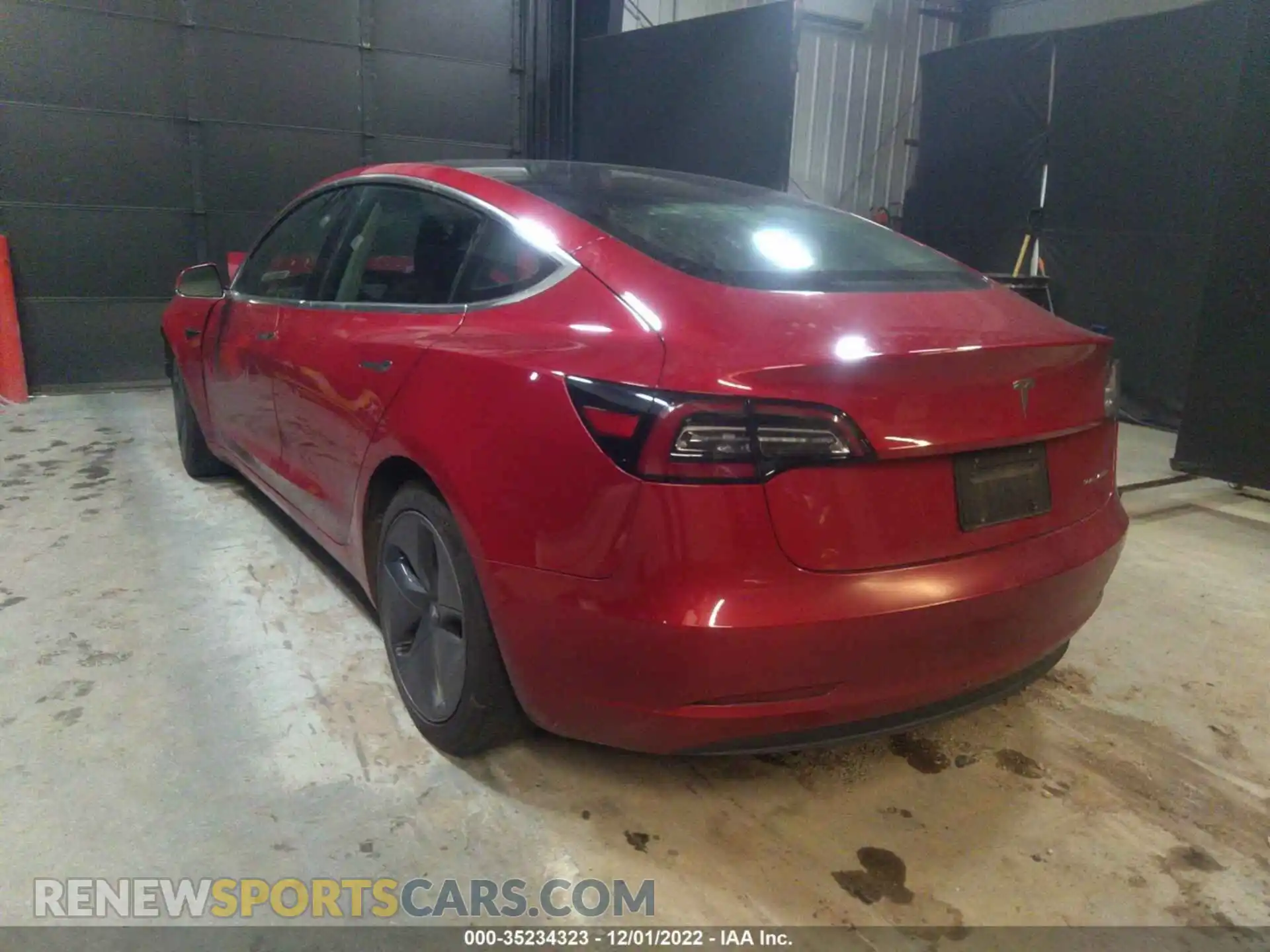 3 Photograph of a damaged car 5YJ3E1EB4LF770271 TESLA MODEL 3 2020