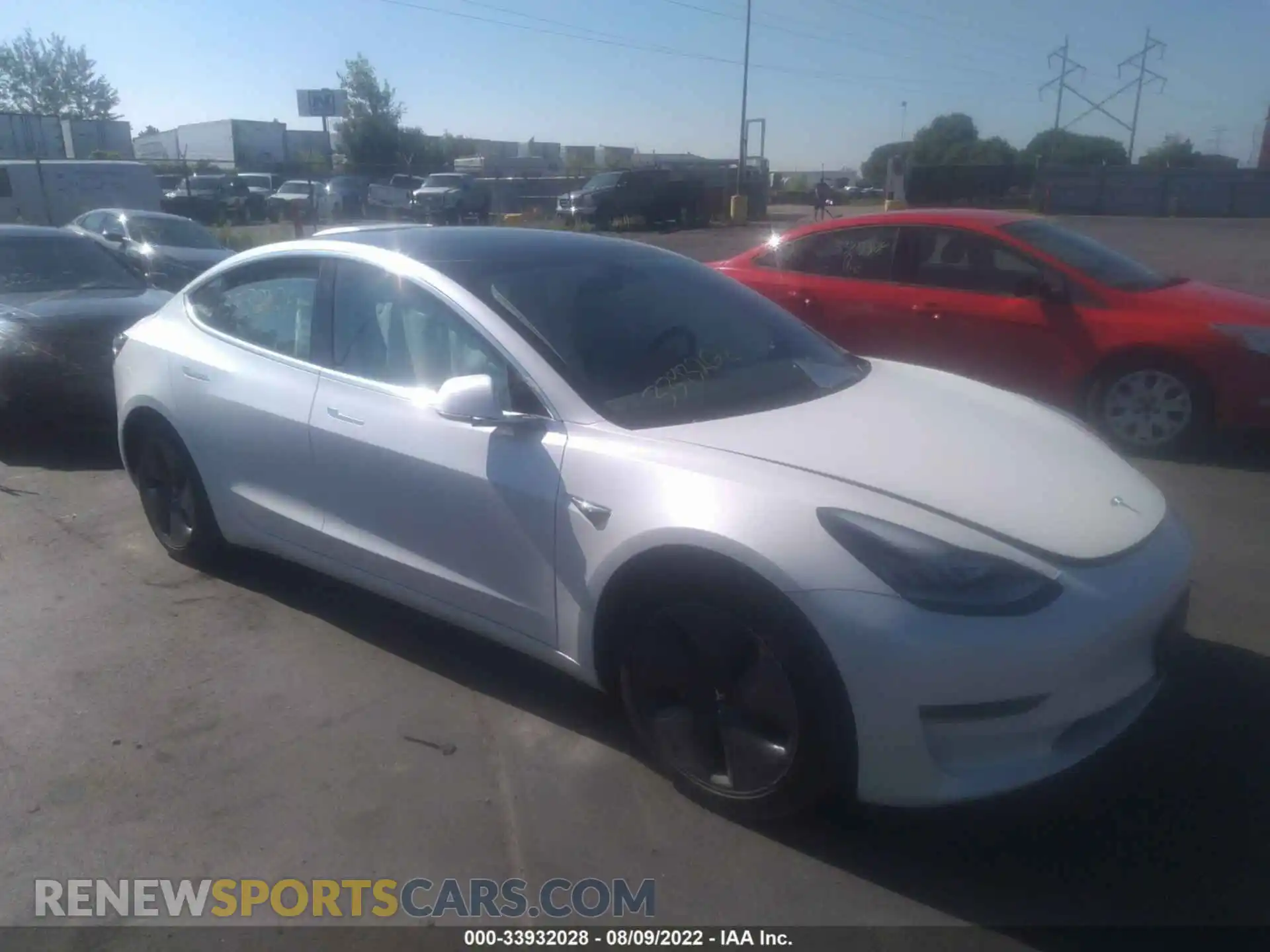 1 Photograph of a damaged car 5YJ3E1EB4LF806704 TESLA MODEL 3 2020
