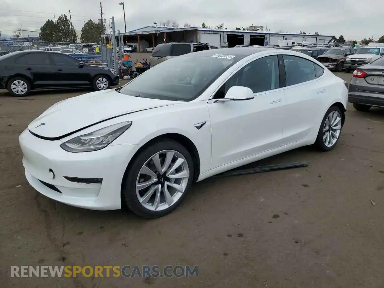 1 Photograph of a damaged car 5YJ3E1EB5LF621237 TESLA MODEL 3 2020