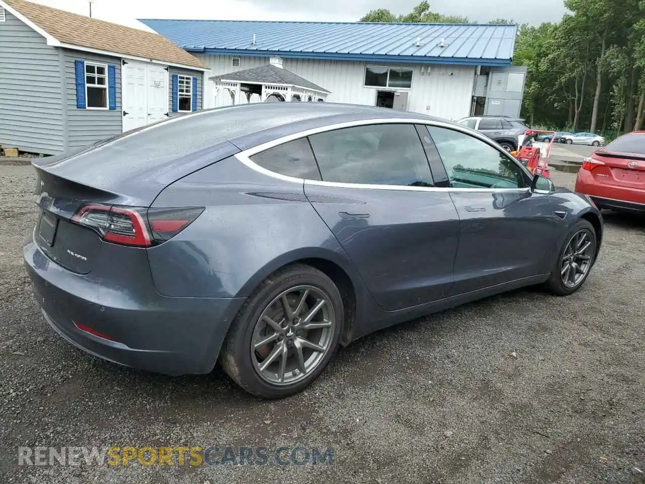 3 Photograph of a damaged car 5YJ3E1EB5LF635185 TESLA MODEL 3 2020