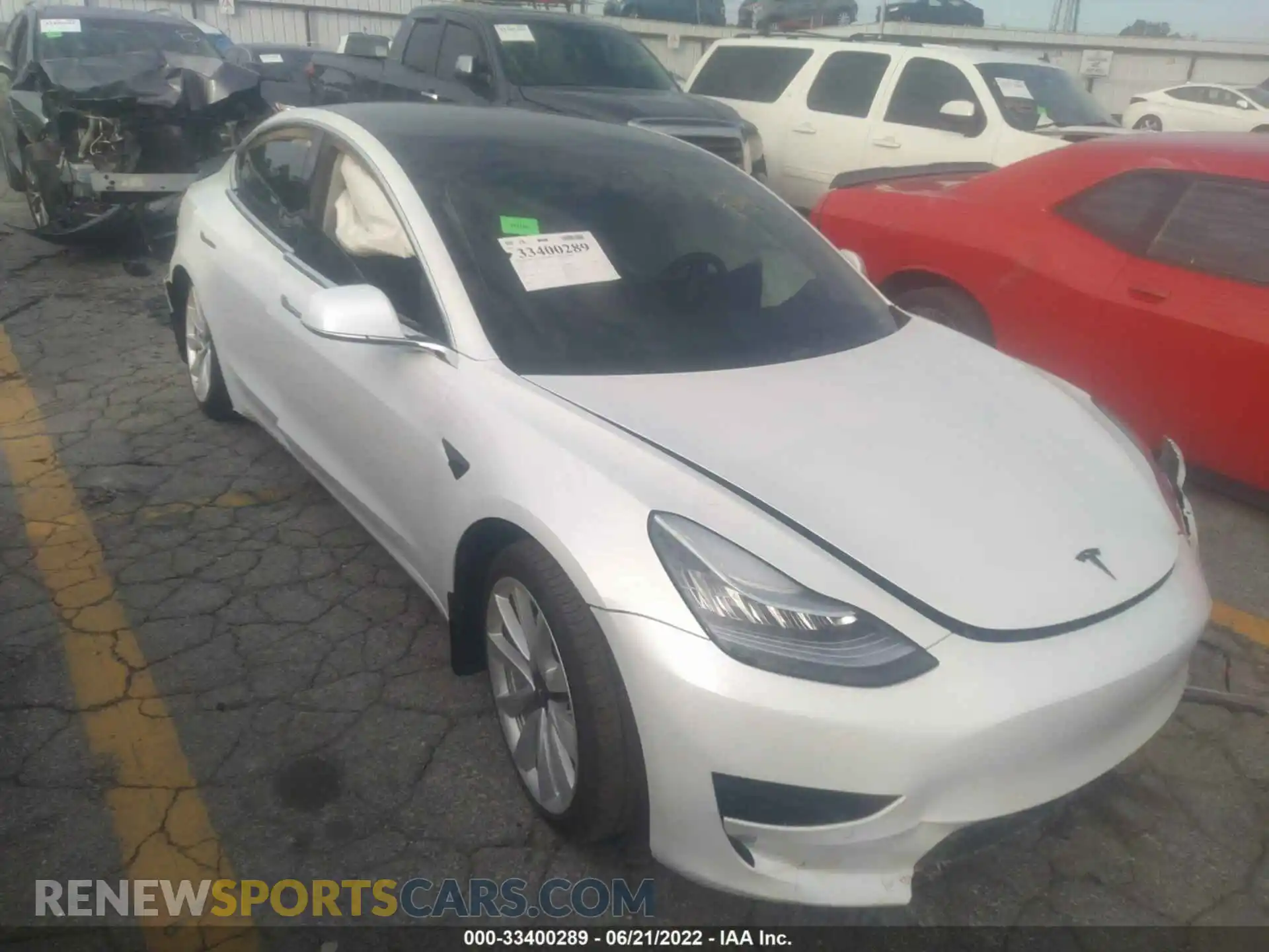 1 Photograph of a damaged car 5YJ3E1EB5LF667344 TESLA MODEL 3 2020