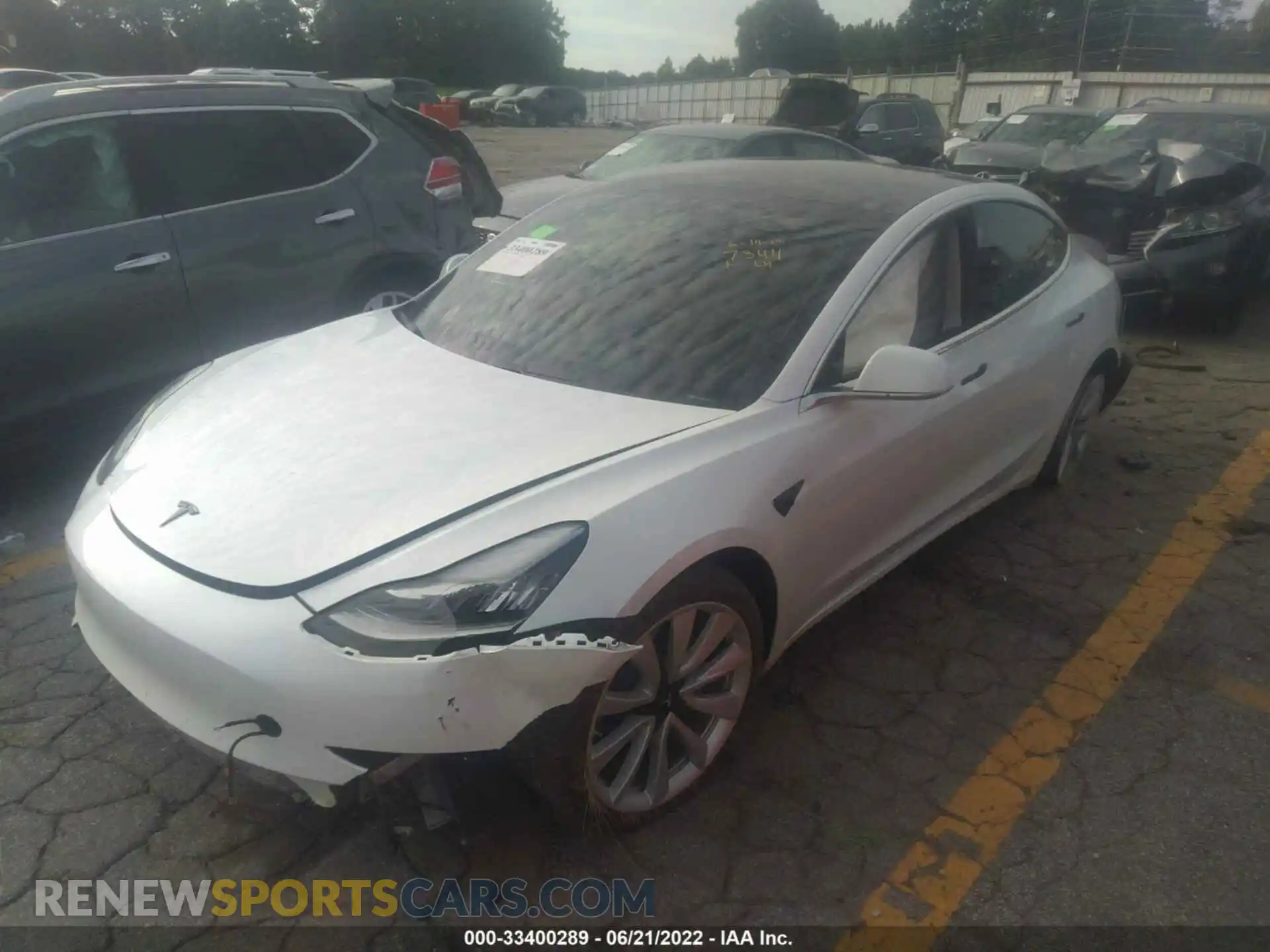 2 Photograph of a damaged car 5YJ3E1EB5LF667344 TESLA MODEL 3 2020