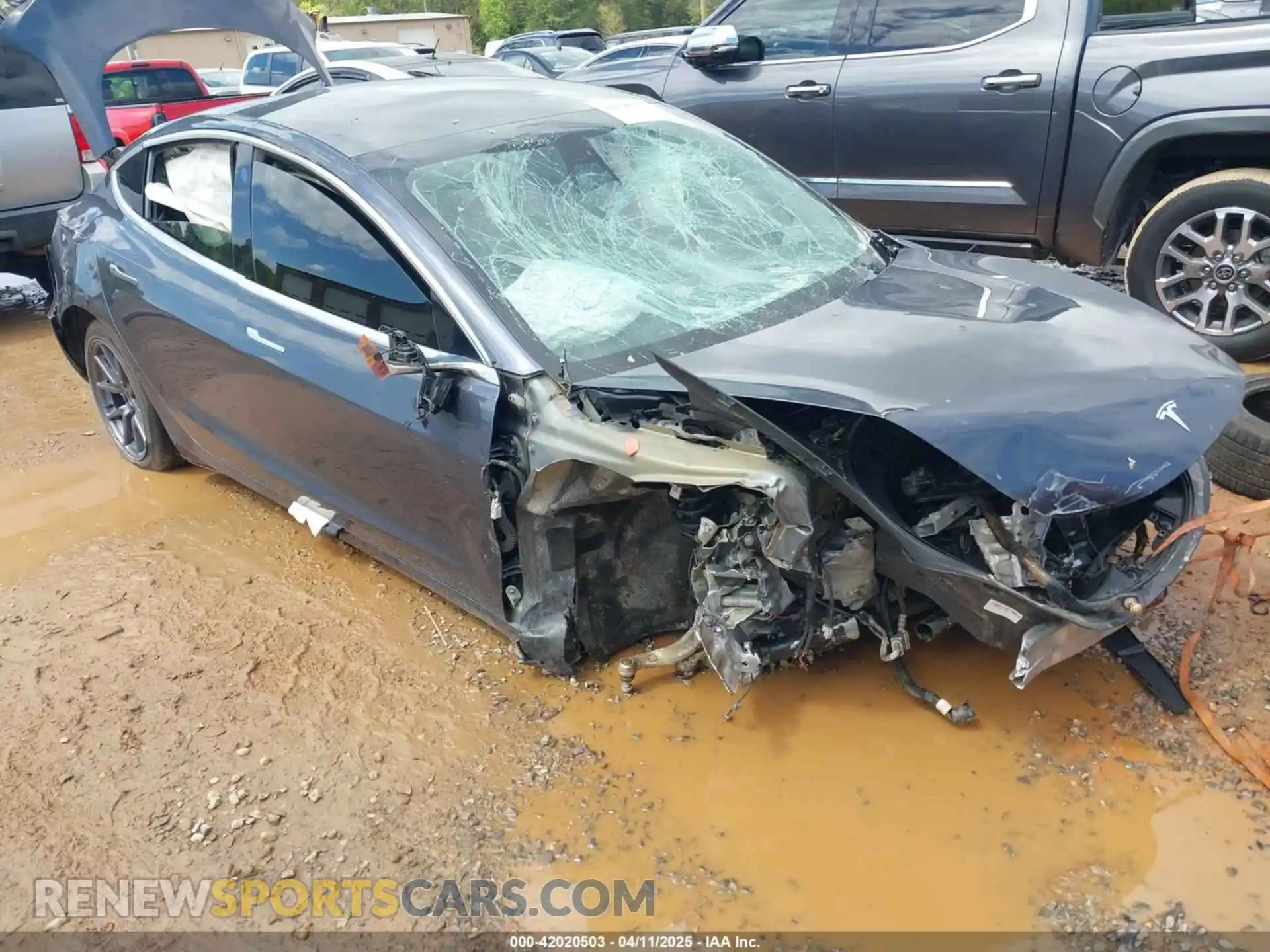 1 Photograph of a damaged car 5YJ3E1EB5LF710788 TESLA MODEL 3 2020