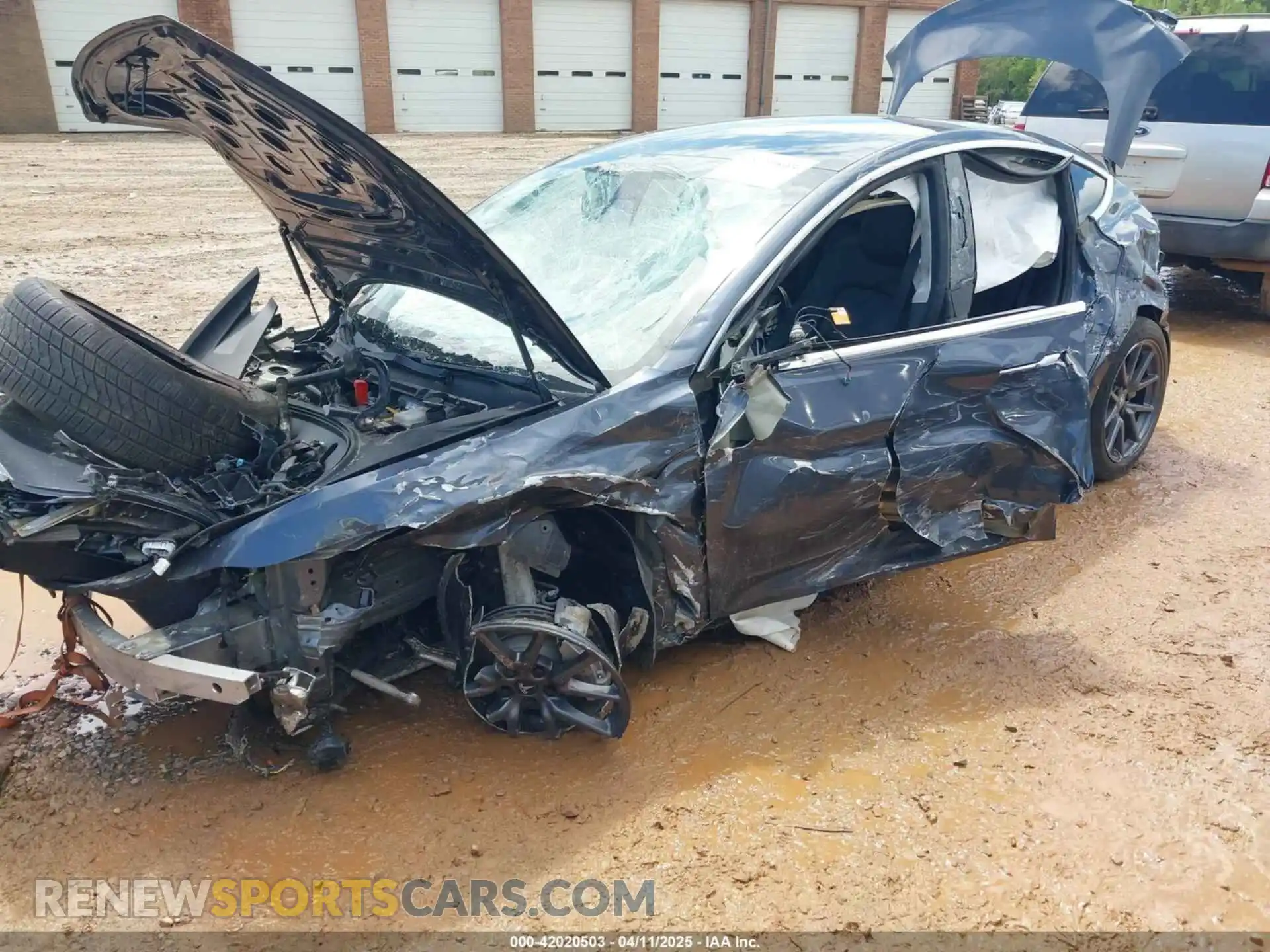 2 Photograph of a damaged car 5YJ3E1EB5LF710788 TESLA MODEL 3 2020