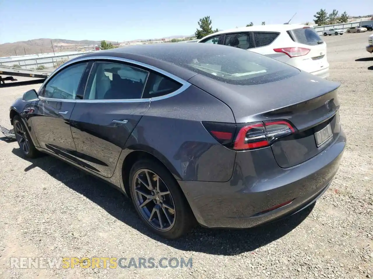 3 fotografías del automóvil dañado 5YJ3E1EB5LF711164 TESLA MODEL 3 2020