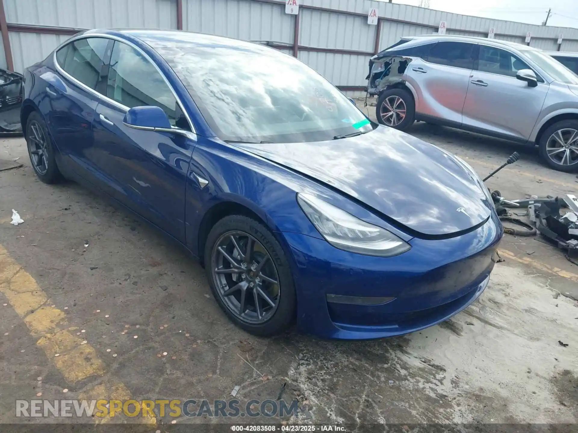 1 Photograph of a damaged car 5YJ3E1EB5LF793610 TESLA MODEL 3 2020