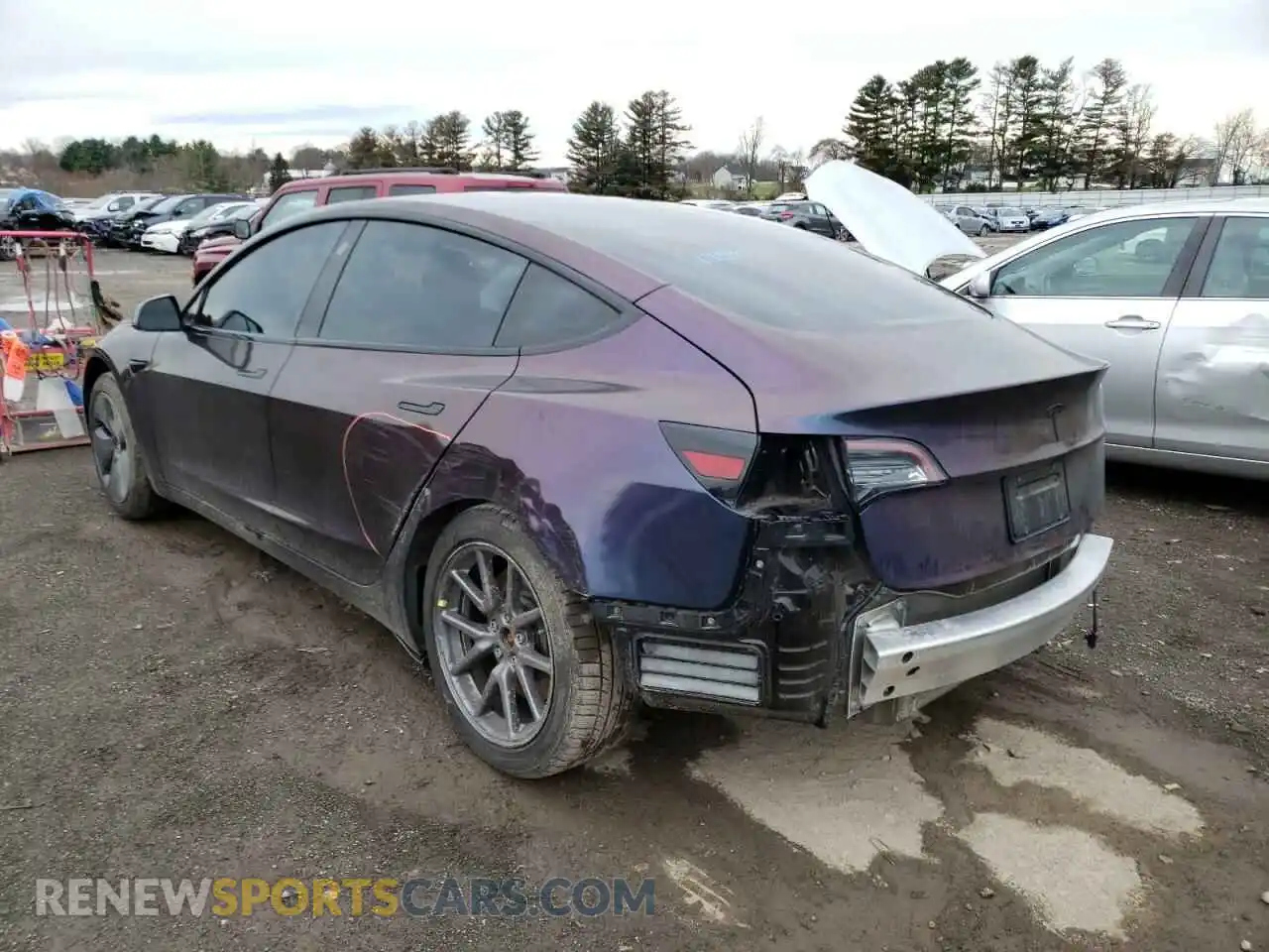 3 Photograph of a damaged car 5YJ3E1EB6LF599815 TESLA MODEL 3 2020