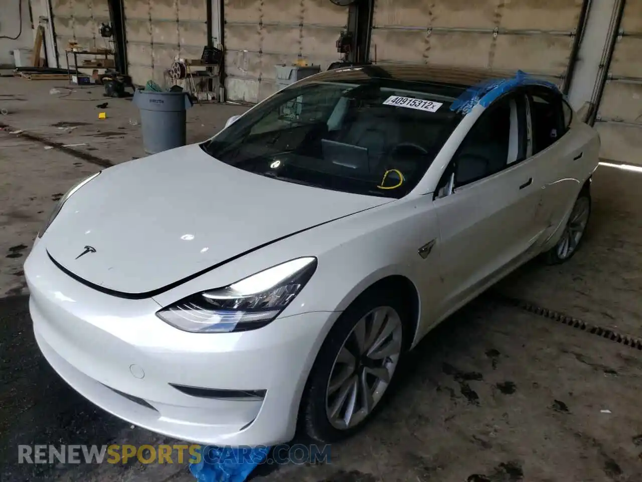 2 Photograph of a damaged car 5YJ3E1EB6LF621392 TESLA MODEL 3 2020