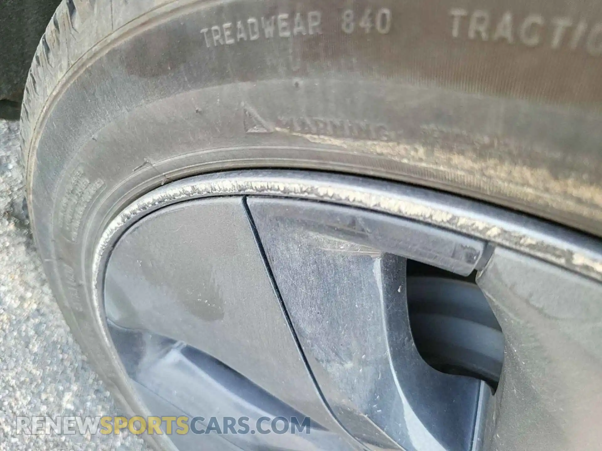 2 Photograph of a damaged car 5YJ3E1EB6LF637298 TESLA MODEL 3 2020