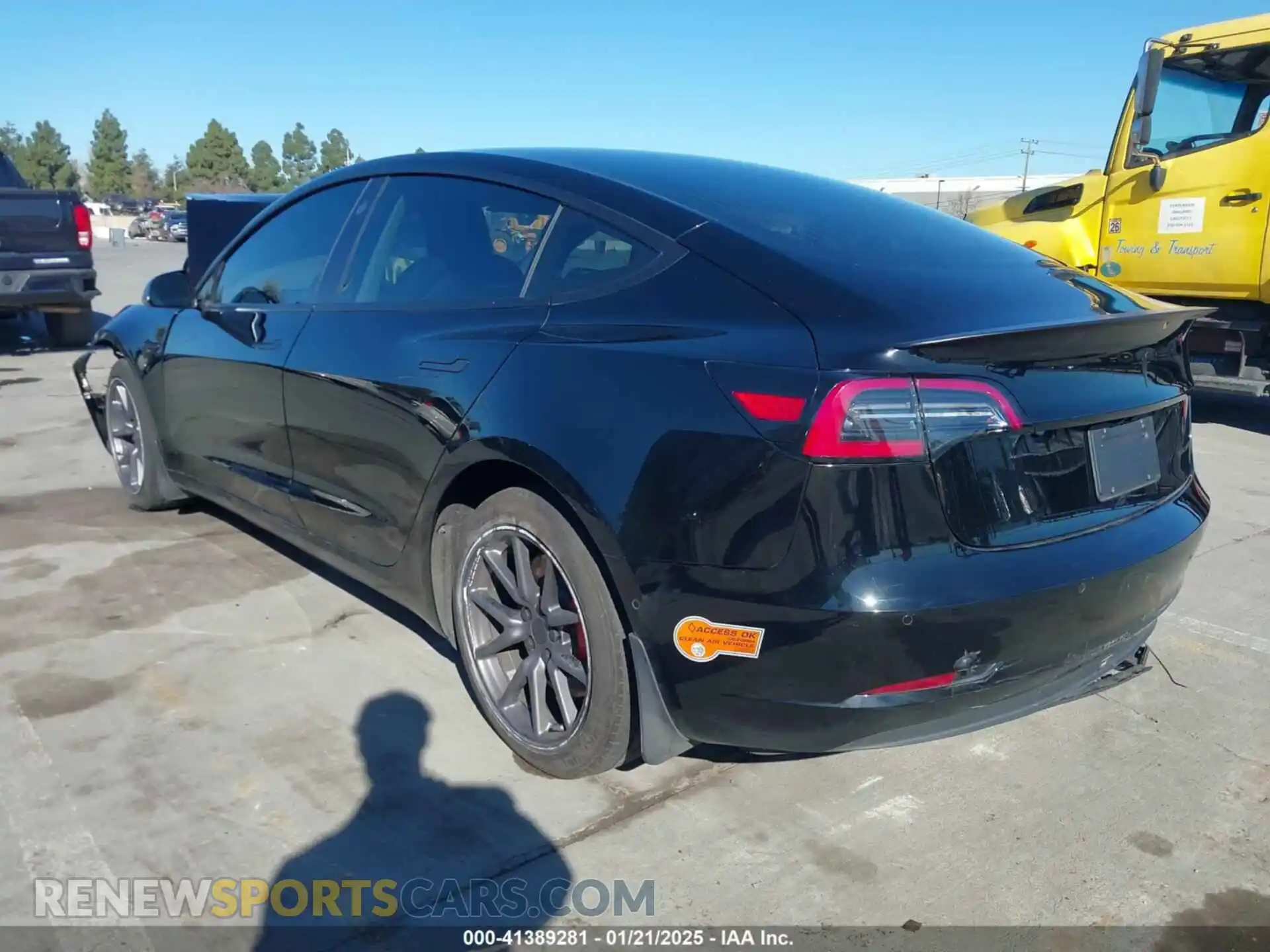 3 Photograph of a damaged car 5YJ3E1EB6LF710444 TESLA MODEL 3 2020