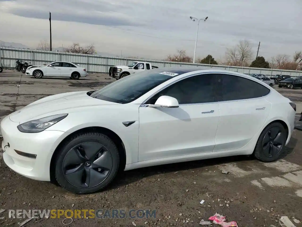 1 Photograph of a damaged car 5YJ3E1EB6LF742231 TESLA MODEL 3 2020