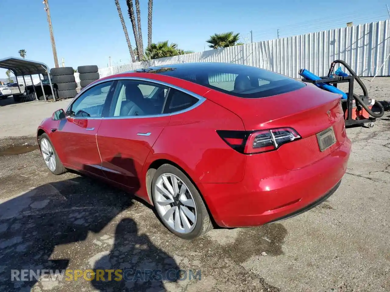 2 Photograph of a damaged car 5YJ3E1EB6LF807112 TESLA MODEL 3 2020