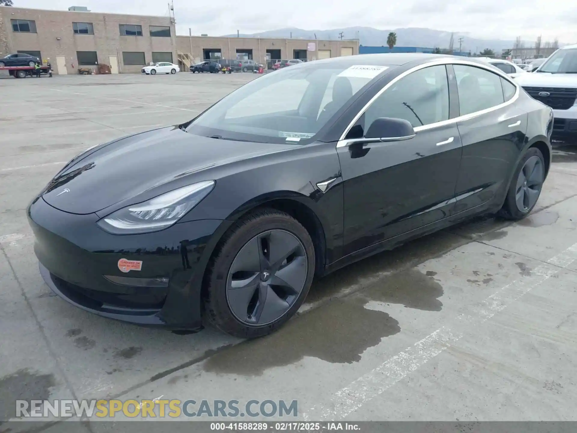 2 Photograph of a damaged car 5YJ3E1EB7LF599886 TESLA MODEL 3 2020