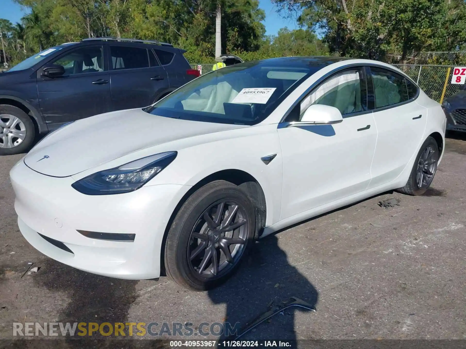 2 Photograph of a damaged car 5YJ3E1EB7LF618520 TESLA MODEL 3 2020