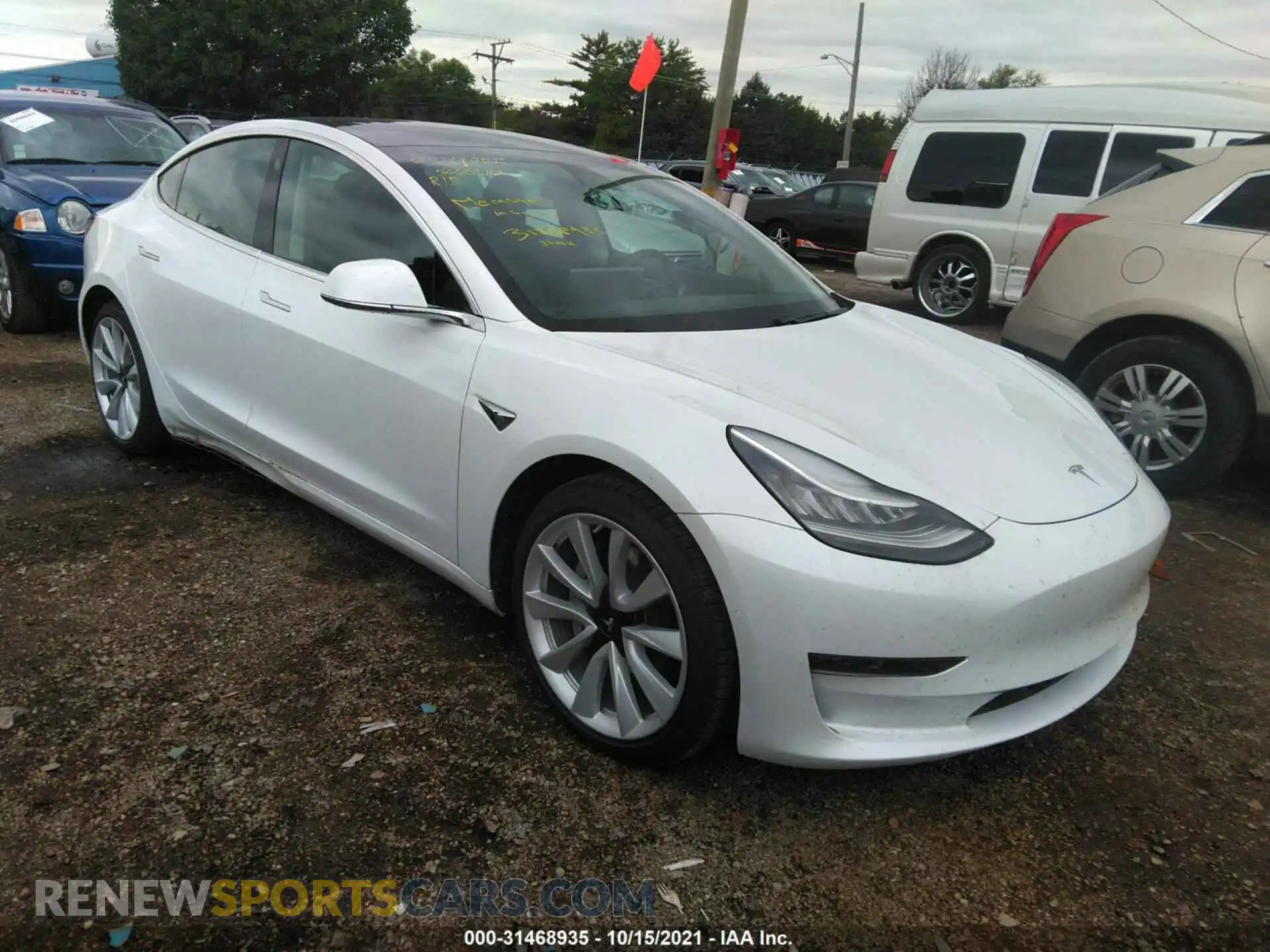1 Photograph of a damaged car 5YJ3E1EB7LF628433 TESLA MODEL 3 2020