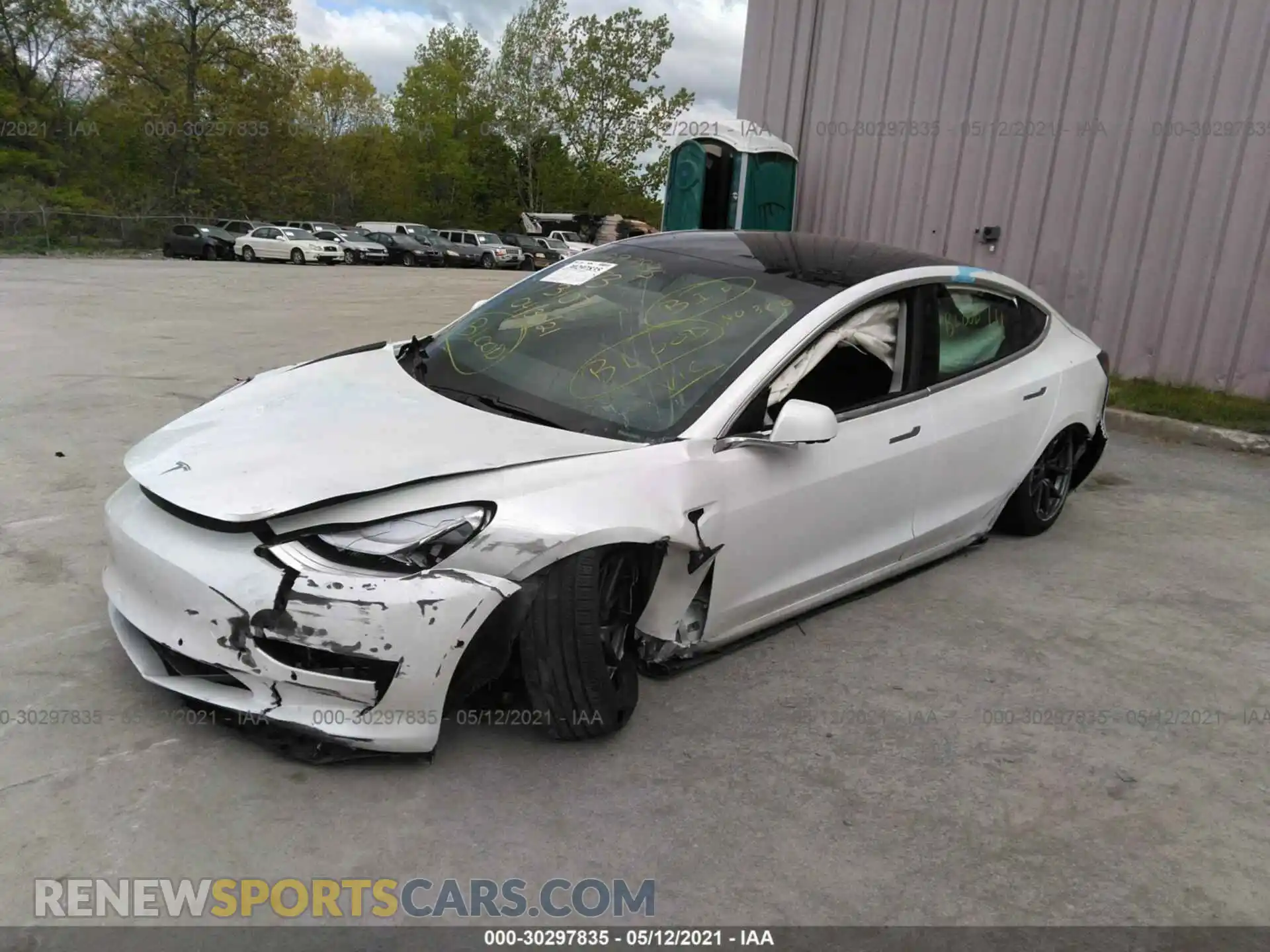 2 Photograph of a damaged car 5YJ3E1EB7LF735224 TESLA MODEL 3 2020