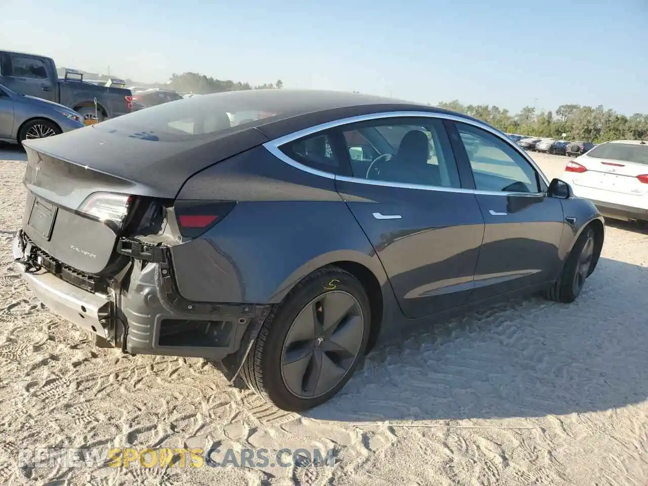 3 Photograph of a damaged car 5YJ3E1EB8LF510374 TESLA MODEL 3 2020