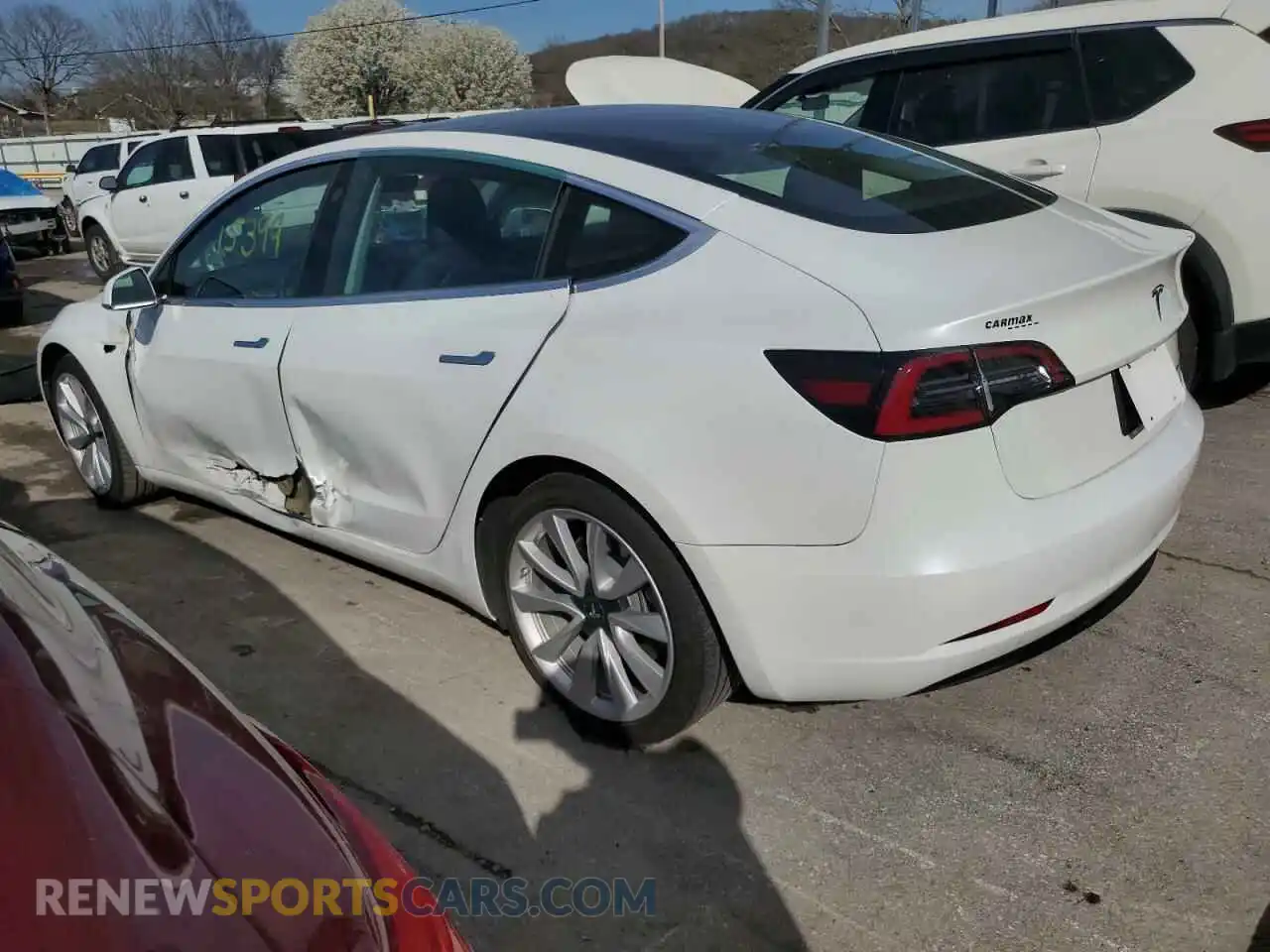 2 Photograph of a damaged car 5YJ3E1EB8LF589111 TESLA MODEL 3 2020
