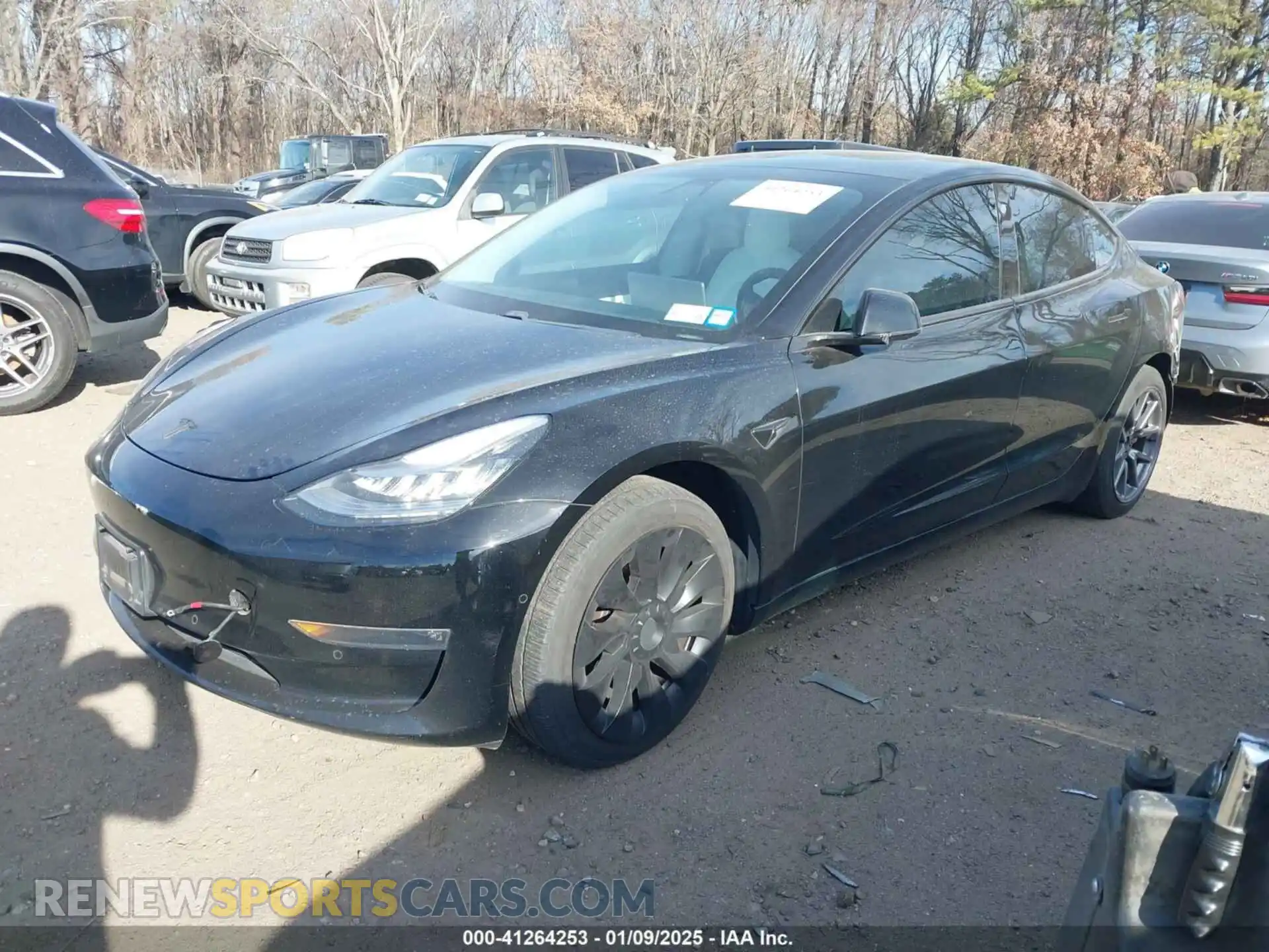 2 Photograph of a damaged car 5YJ3E1EB8LF638923 TESLA MODEL 3 2020