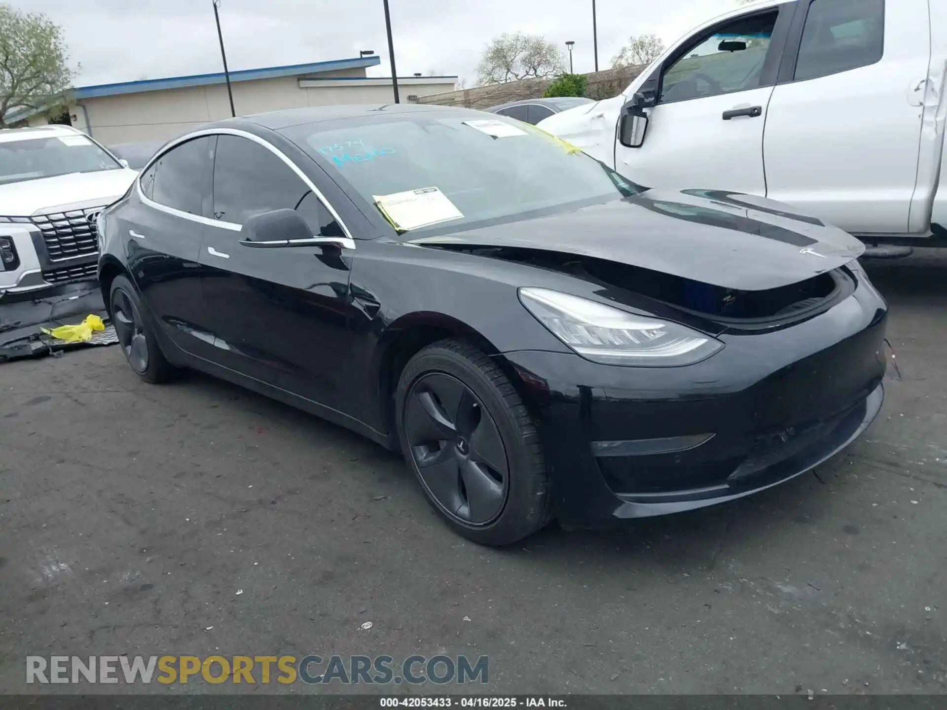 1 Photograph of a damaged car 5YJ3E1EB8LF790197 TESLA MODEL 3 2020