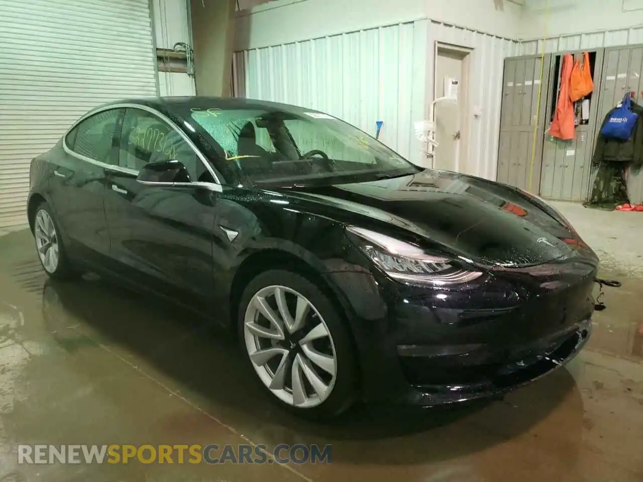 1 Photograph of a damaged car 5YJ3E1EB8LF795285 TESLA MODEL 3 2020