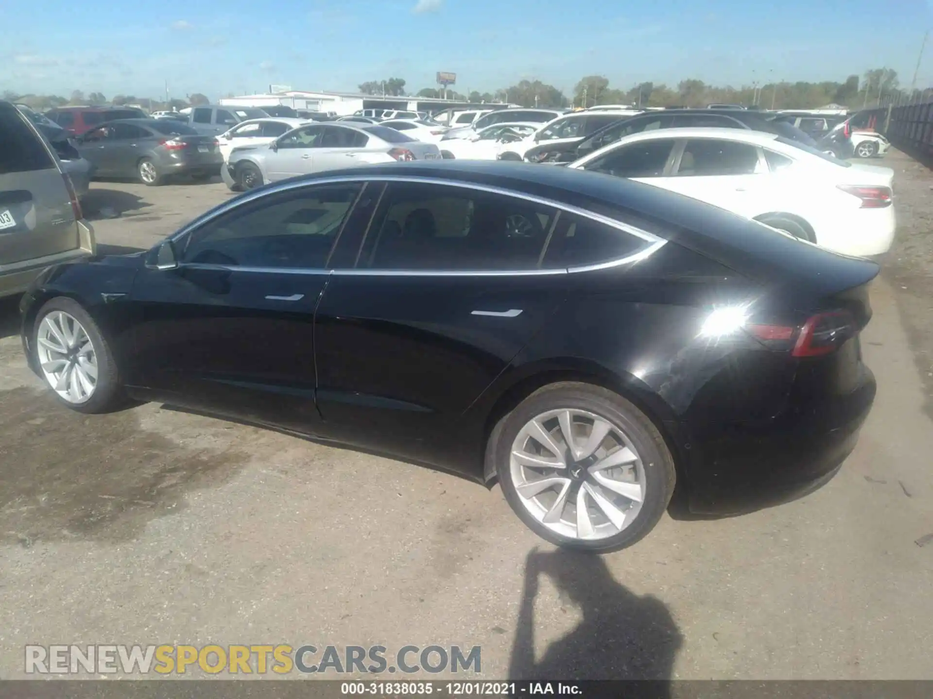 3 Photograph of a damaged car 5YJ3E1EB9LF600472 TESLA MODEL 3 2020