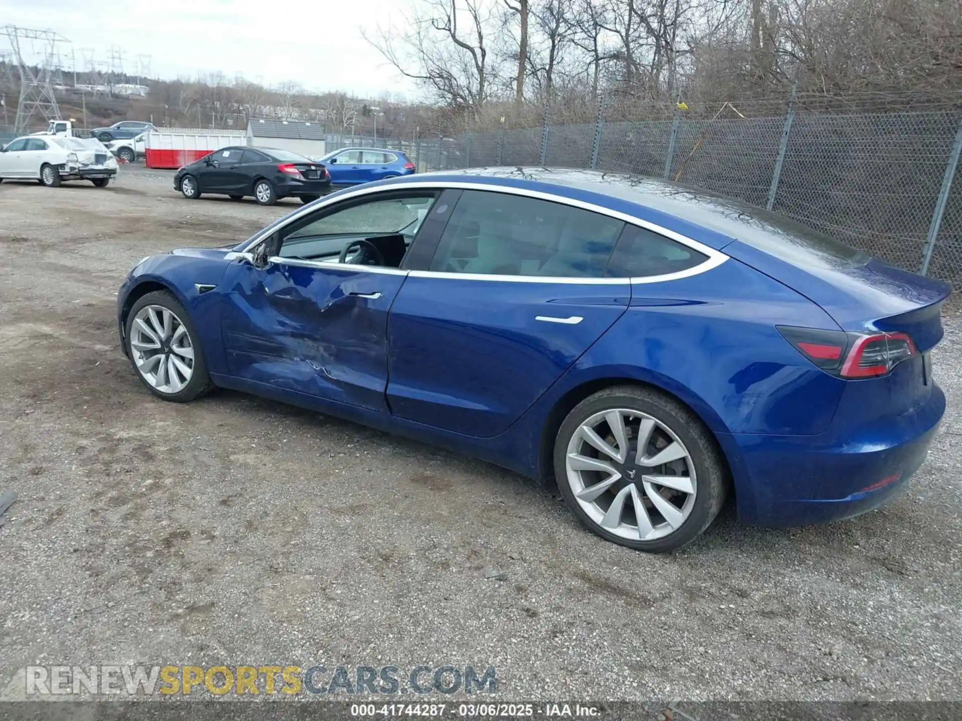 3 Photograph of a damaged car 5YJ3E1EB9LF601198 TESLA MODEL 3 2020