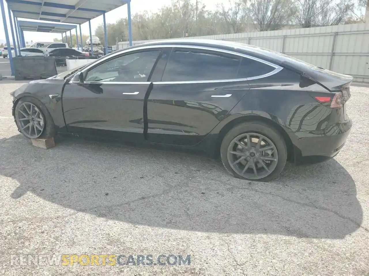 2 Photograph of a damaged car 5YJ3E1EB9LF621807 TESLA MODEL 3 2020